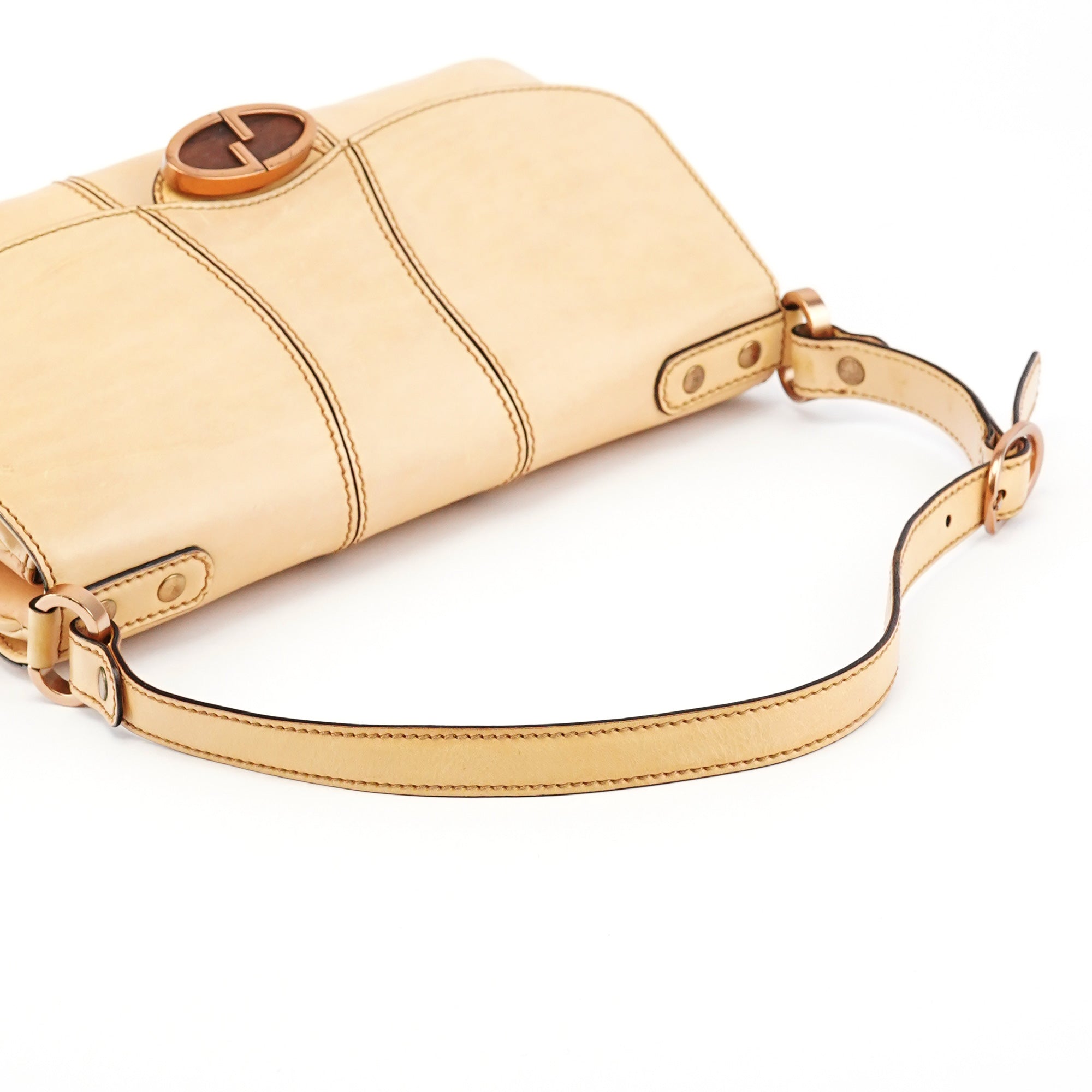 Gucci 124824 Sac porté épaule GG en cuir beige