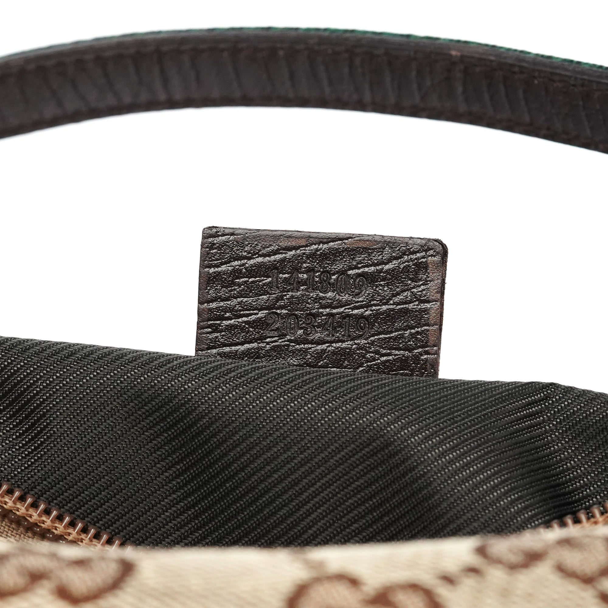 Gucci 141809 Beige Brown GG Boat Pochette