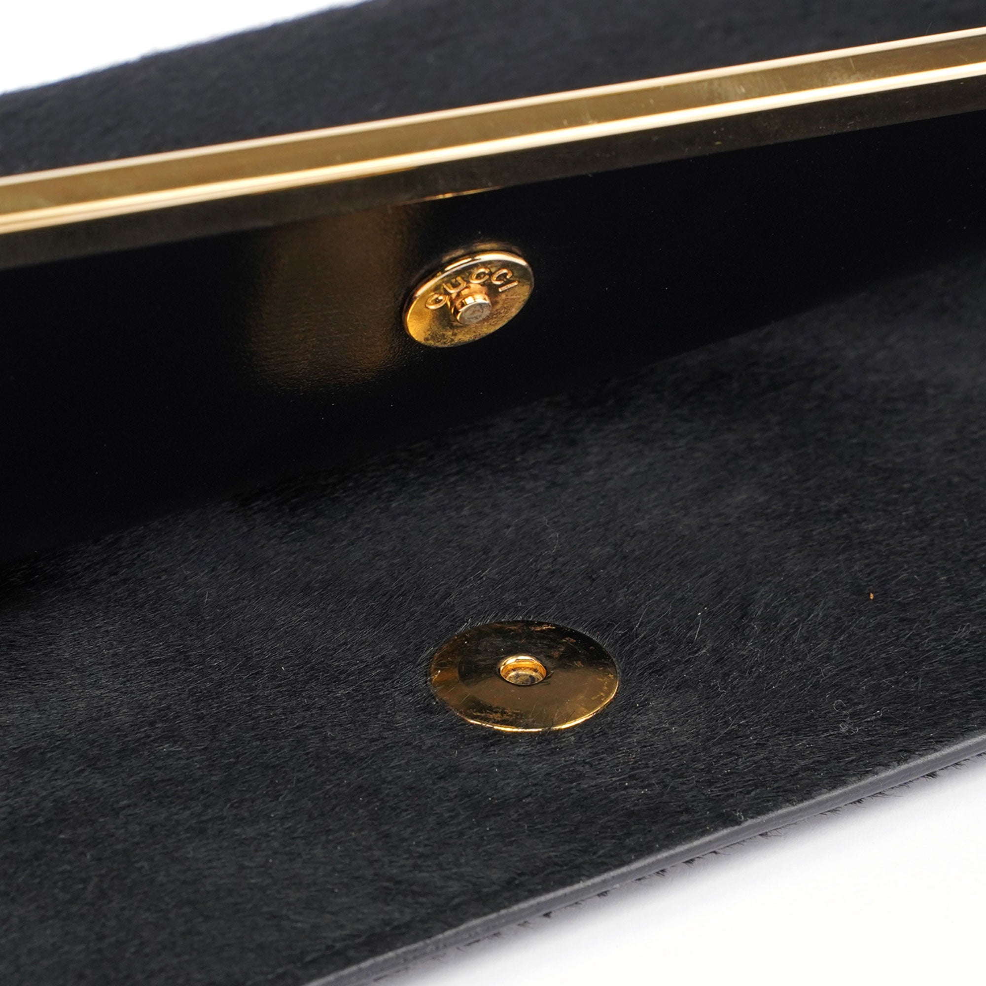 Gucci Pochette en fourrure noire des années 1990
