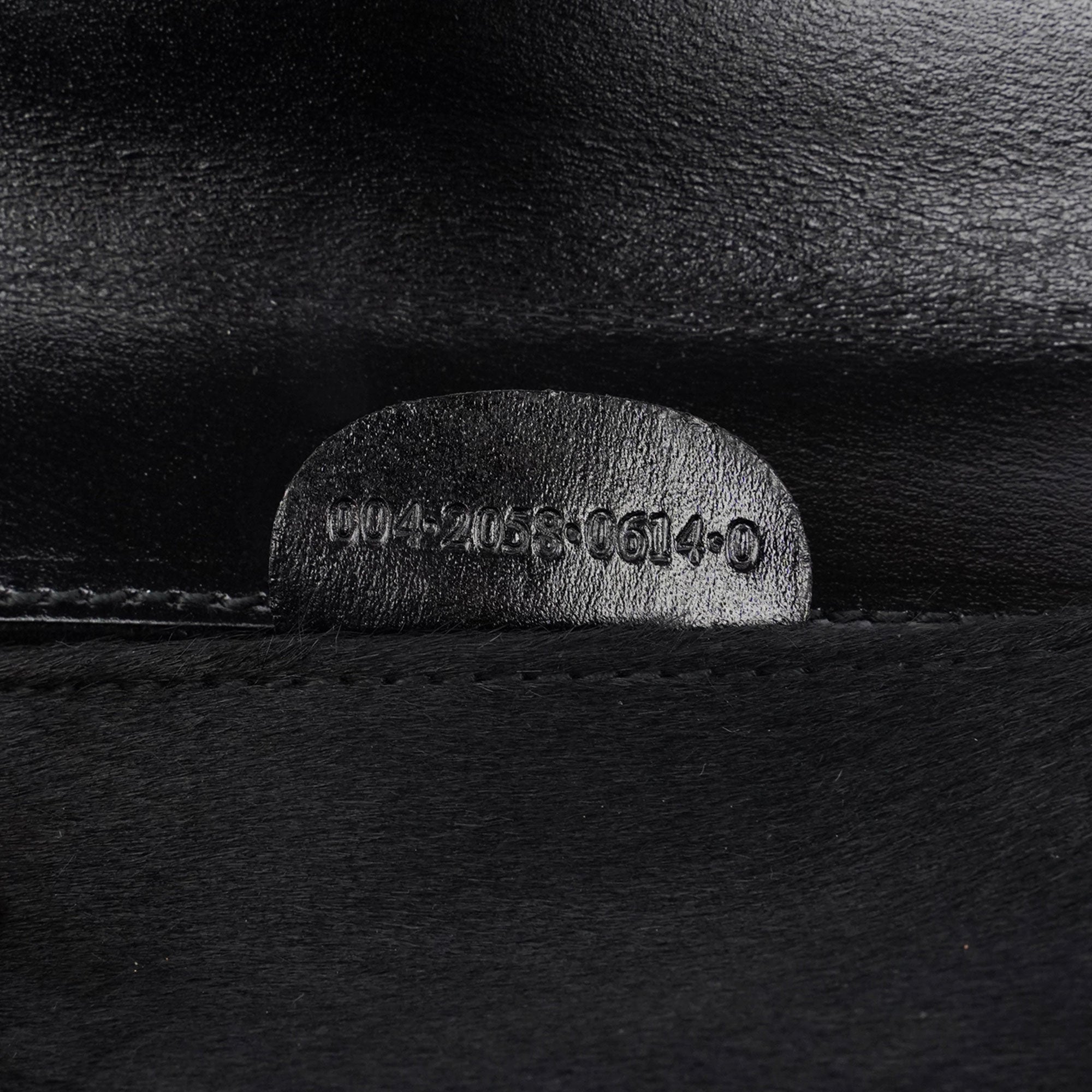 Gucci Pochette en fourrure noire des années 1990