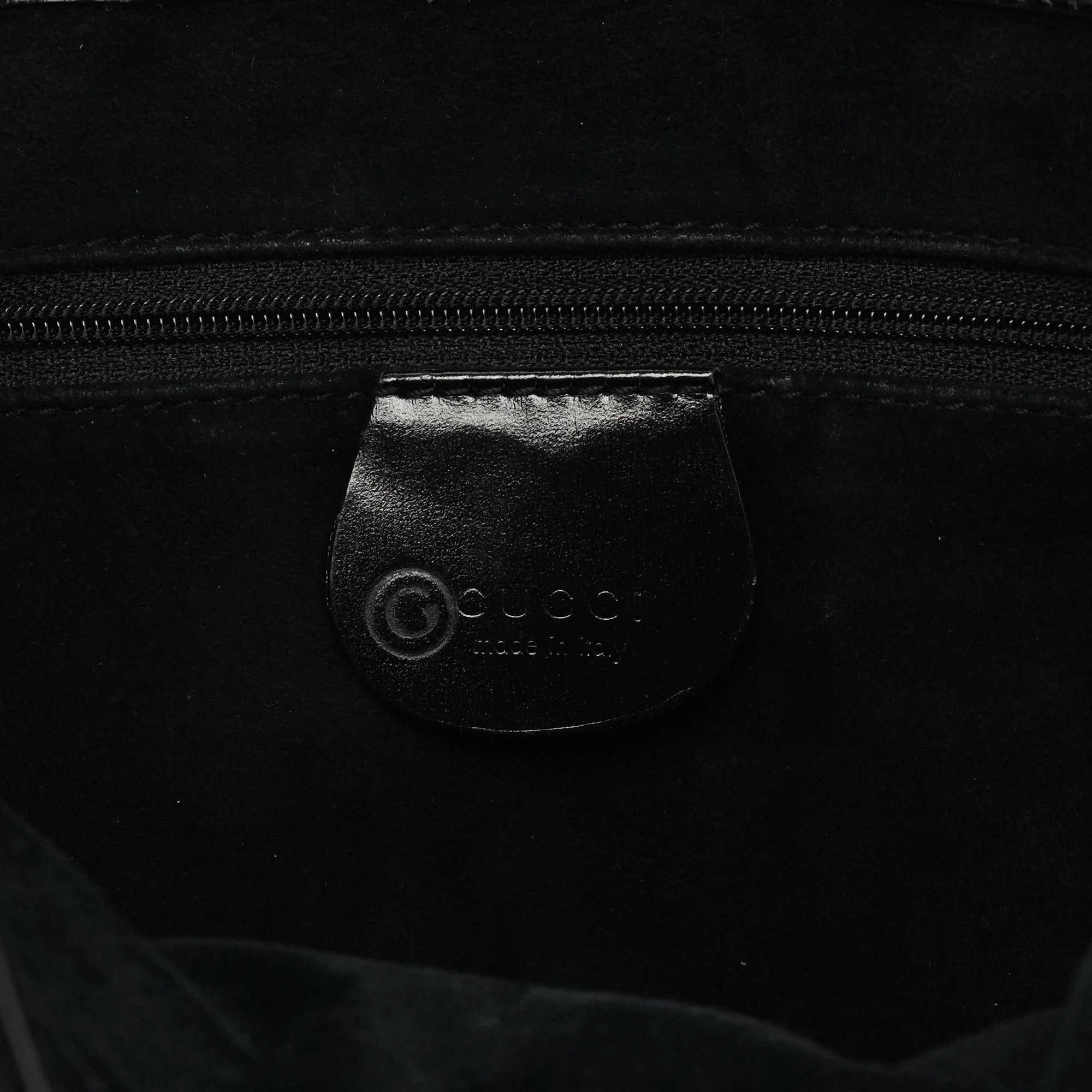 Gucci 1997 Borsa a spalla in camoscio antracite con finiture in resina