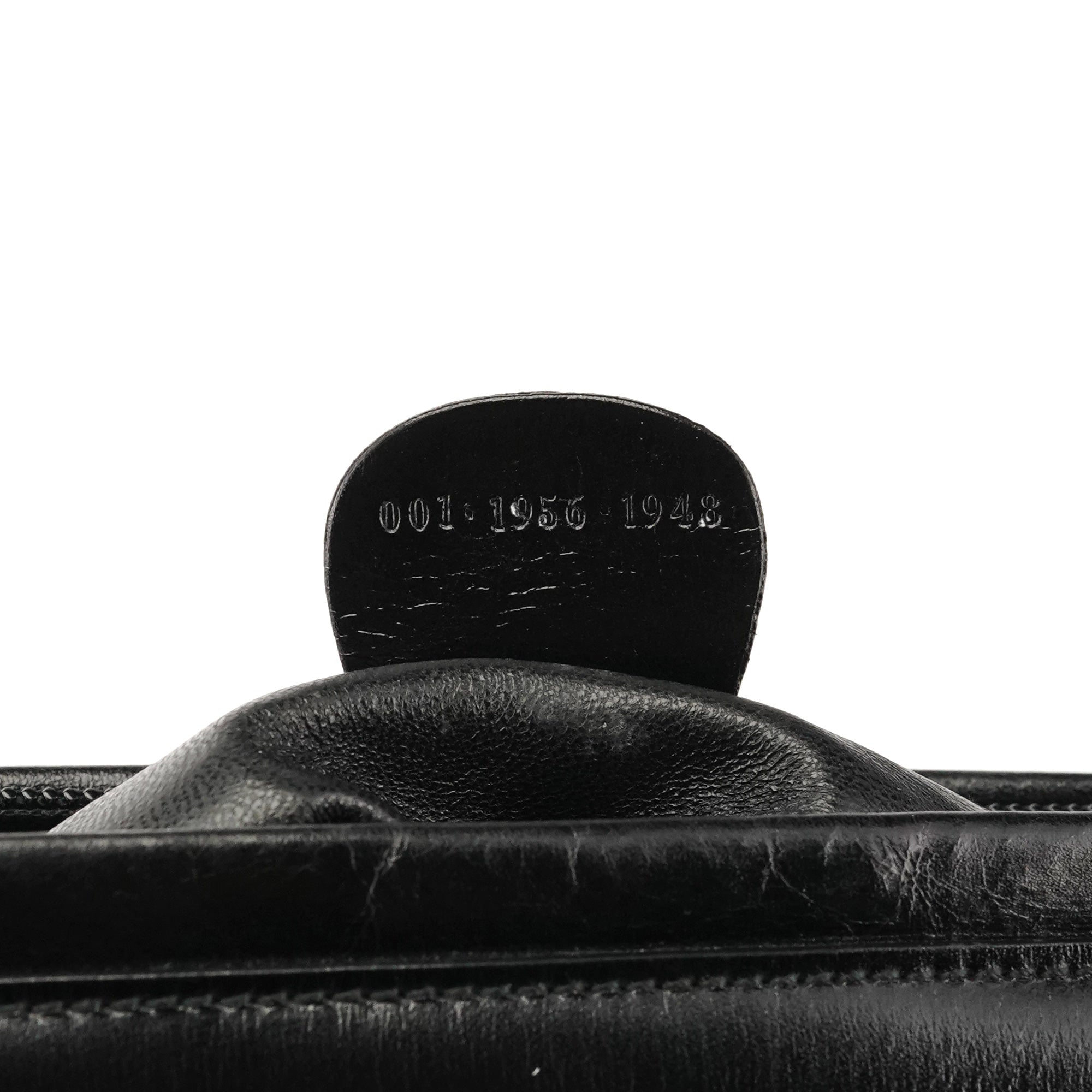 Gucci 1997 Schultertasche mit Metallhenkel aus schwarzem Kalbsleder