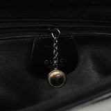 Gucci 1997 Schultertasche mit Metallhenkel aus schwarzem Kalbsleder