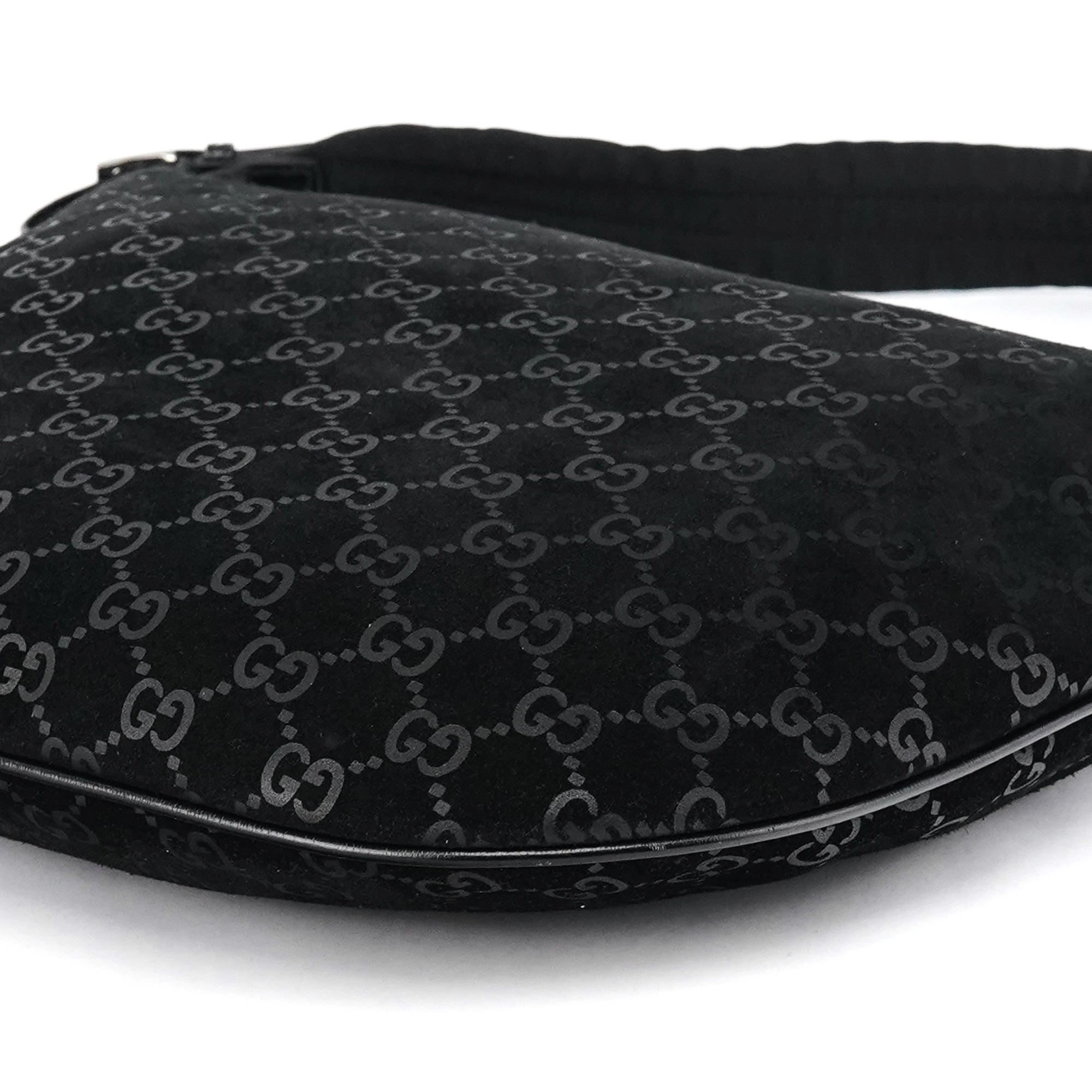 Gucci 1997 Sac porté épaule en daim GG noir