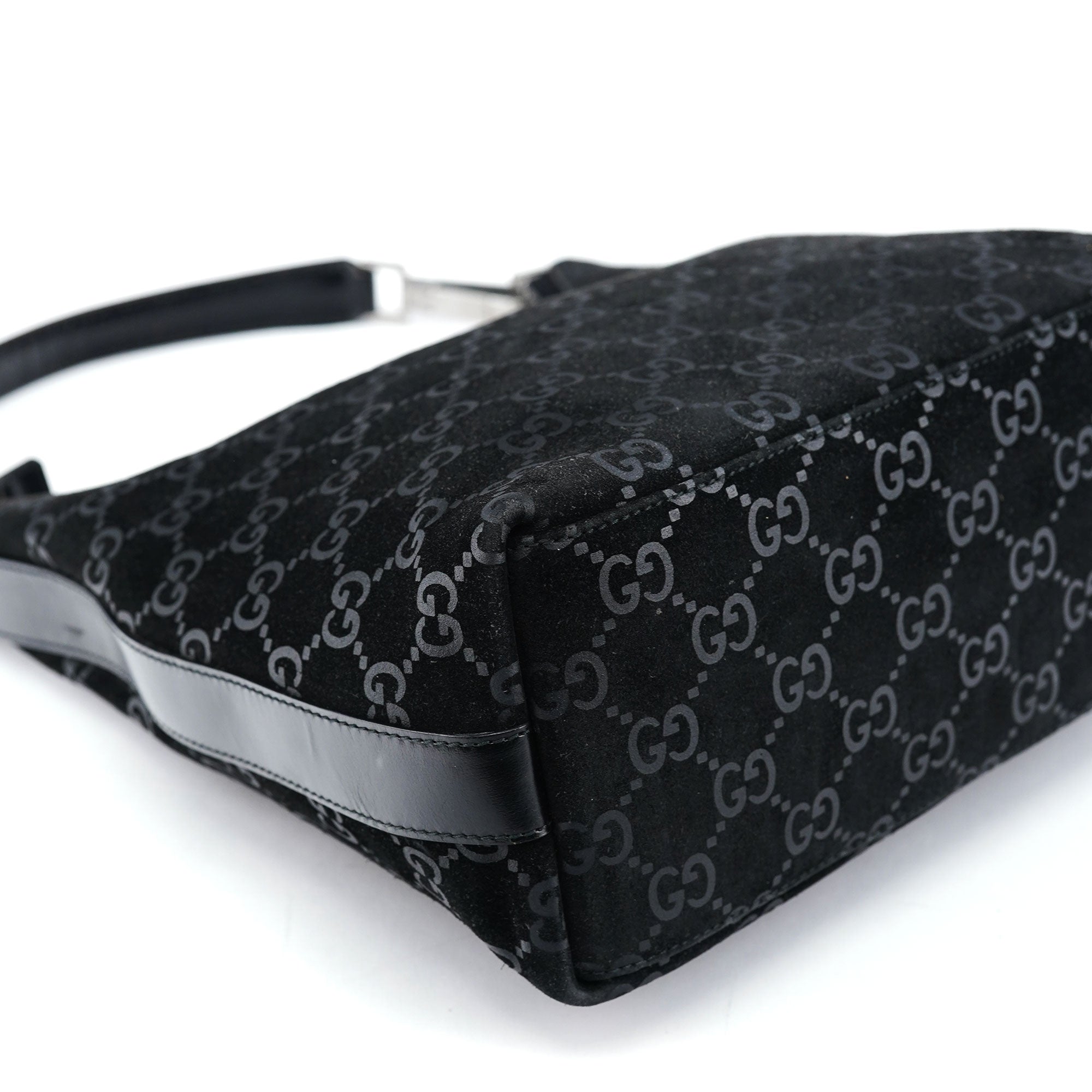 Gucci 1997 Sac porté épaule en daim GG noir