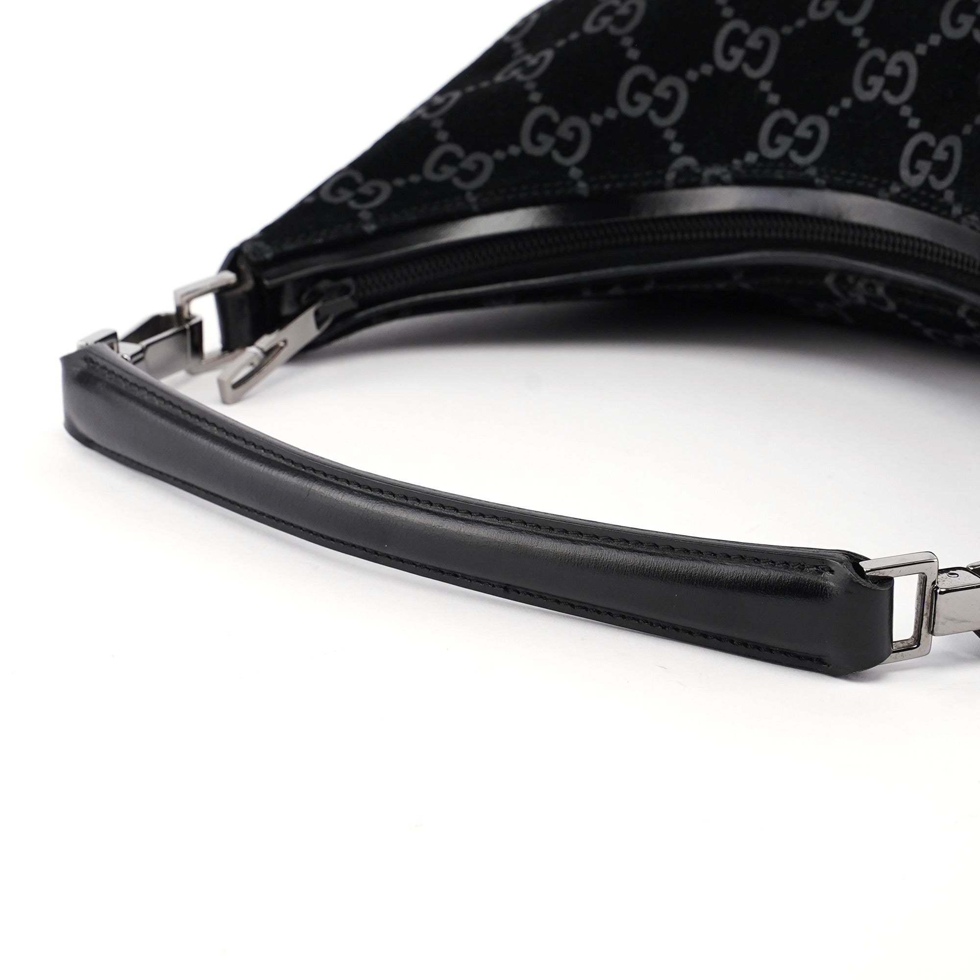 Gucci 1997 Schultertasche aus schwarzem GG Veloursleder