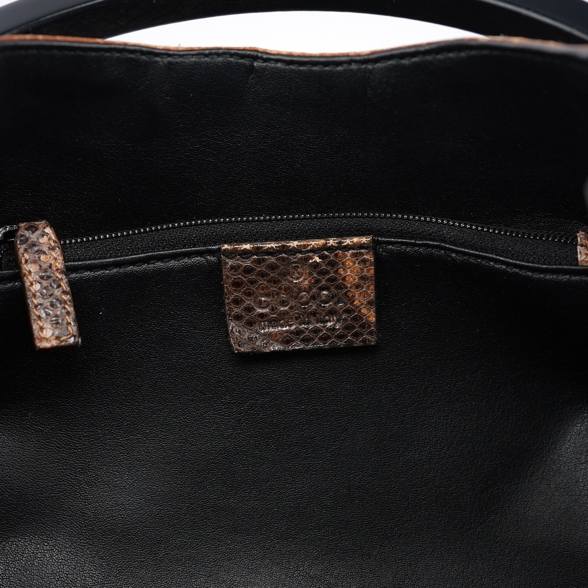 Gucci 1999 Beige Lizard Leather Loop Shoulder Bag