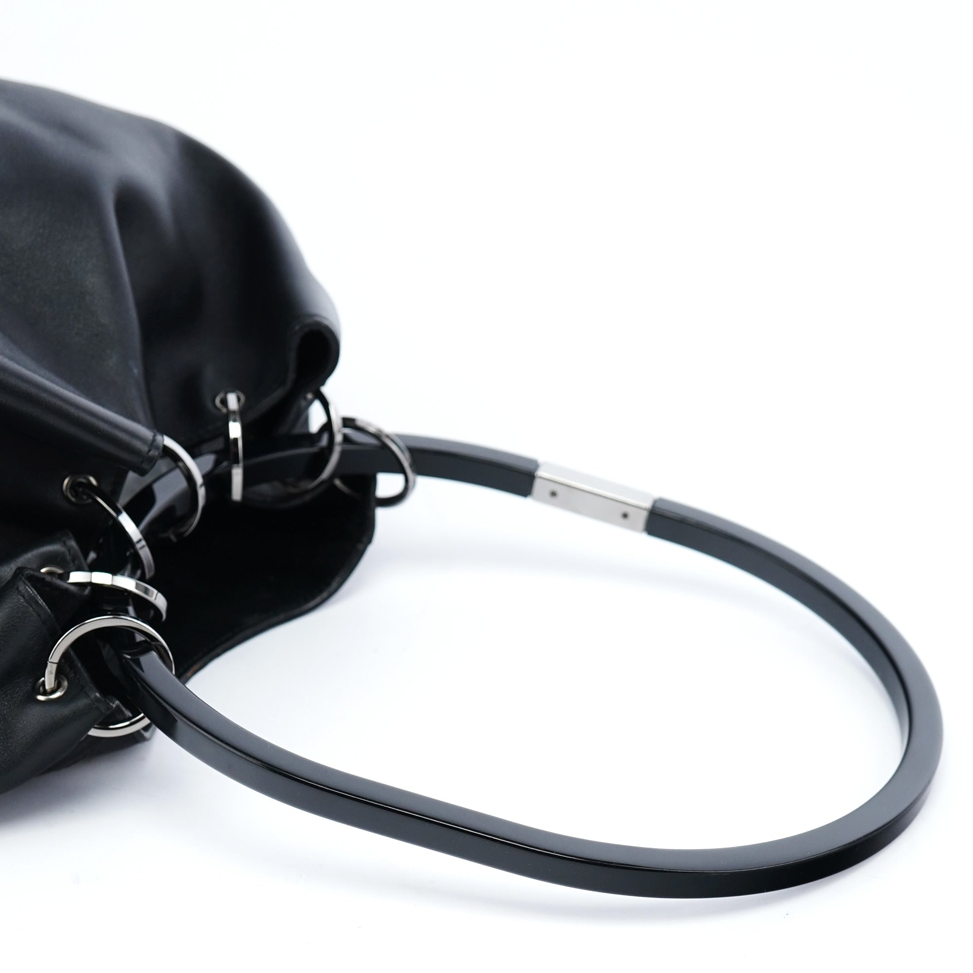 Gucci 1999 Sac porté épaule Loop en cuir de veau noir