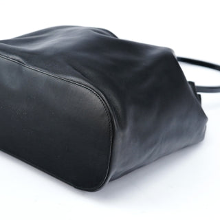 Gucci 1999 Black Calfskin Loop Shoulder Bag