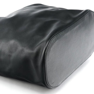 Gucci 1999 Black Calfskin Loop Shoulder Bag