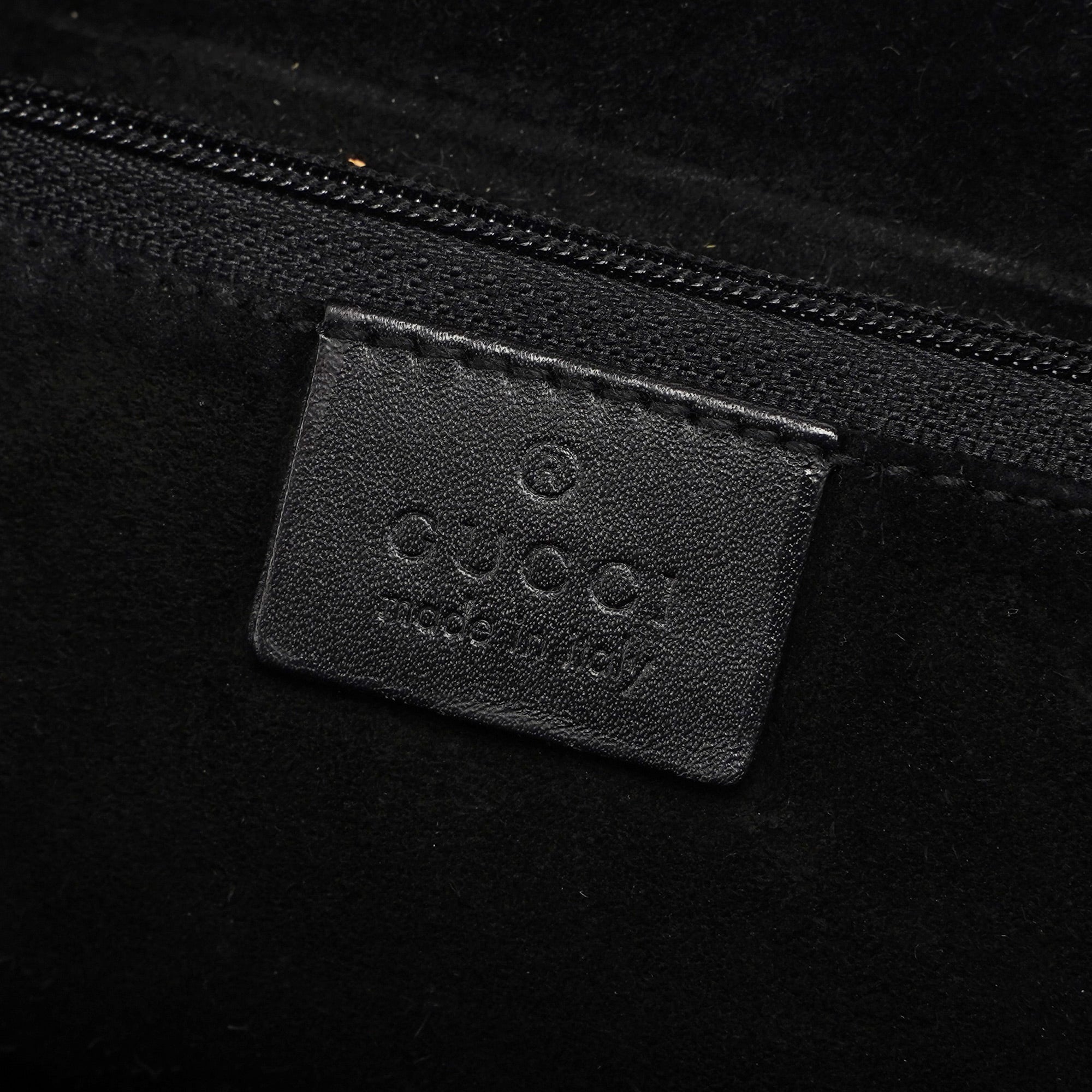 Gucci 1999 Black Suede Ring Bag