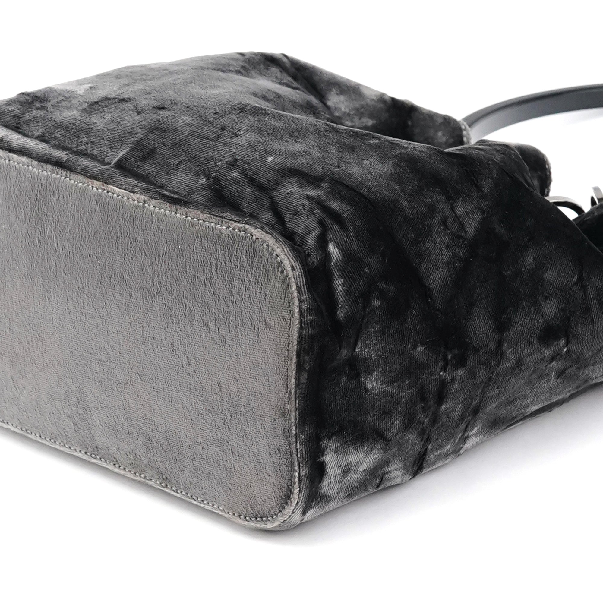 Gucci 1999 Grey Velvet Loop Shoulder Bag