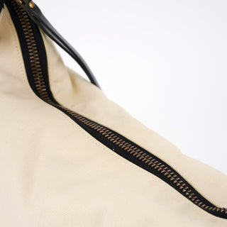 Gucci 2002 Beige Canvas Hobo Shoulder Bag