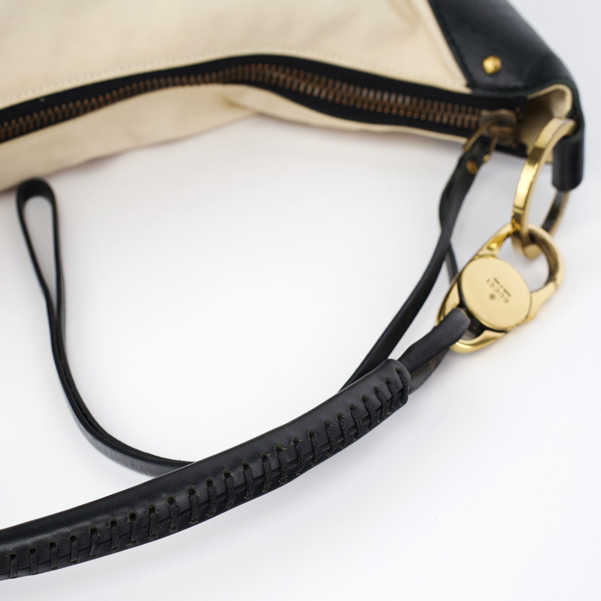 Gucci 2002 Beige Canvas Hobo Shoulder Bag