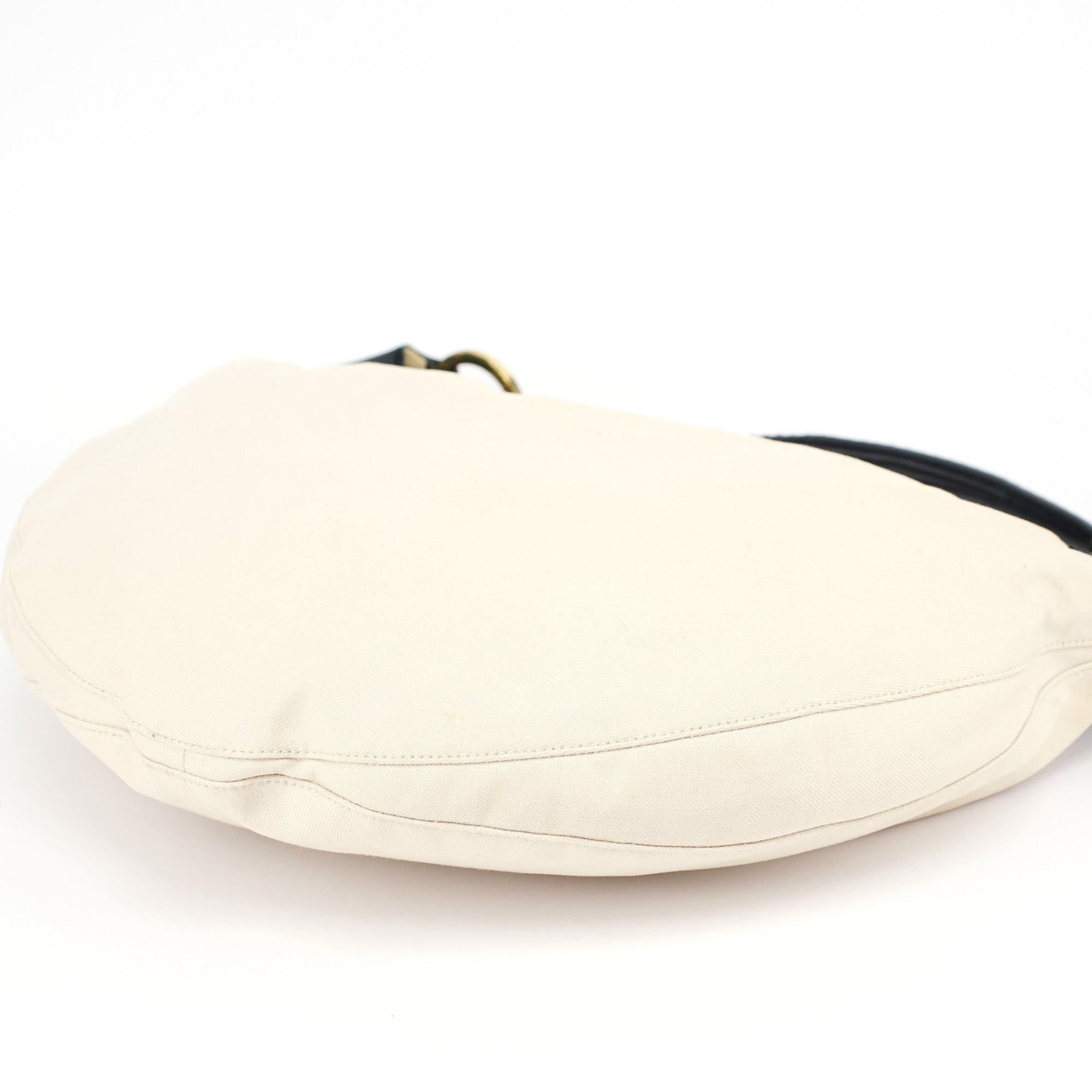 Gucci 2002 Beige Canvas Hobo Shoulder Bag