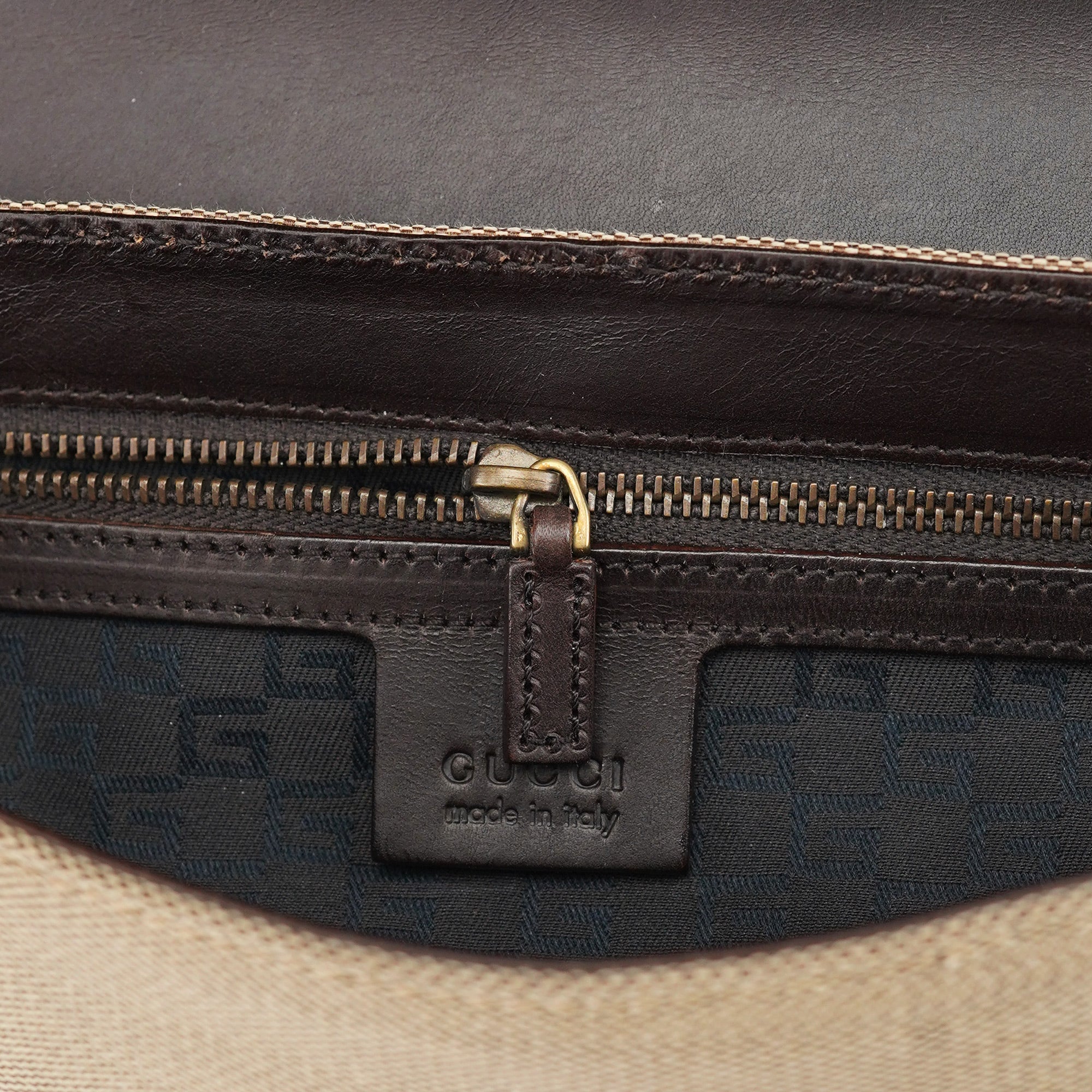 Gucci 2003 Beige Canvas Shoulder Bag