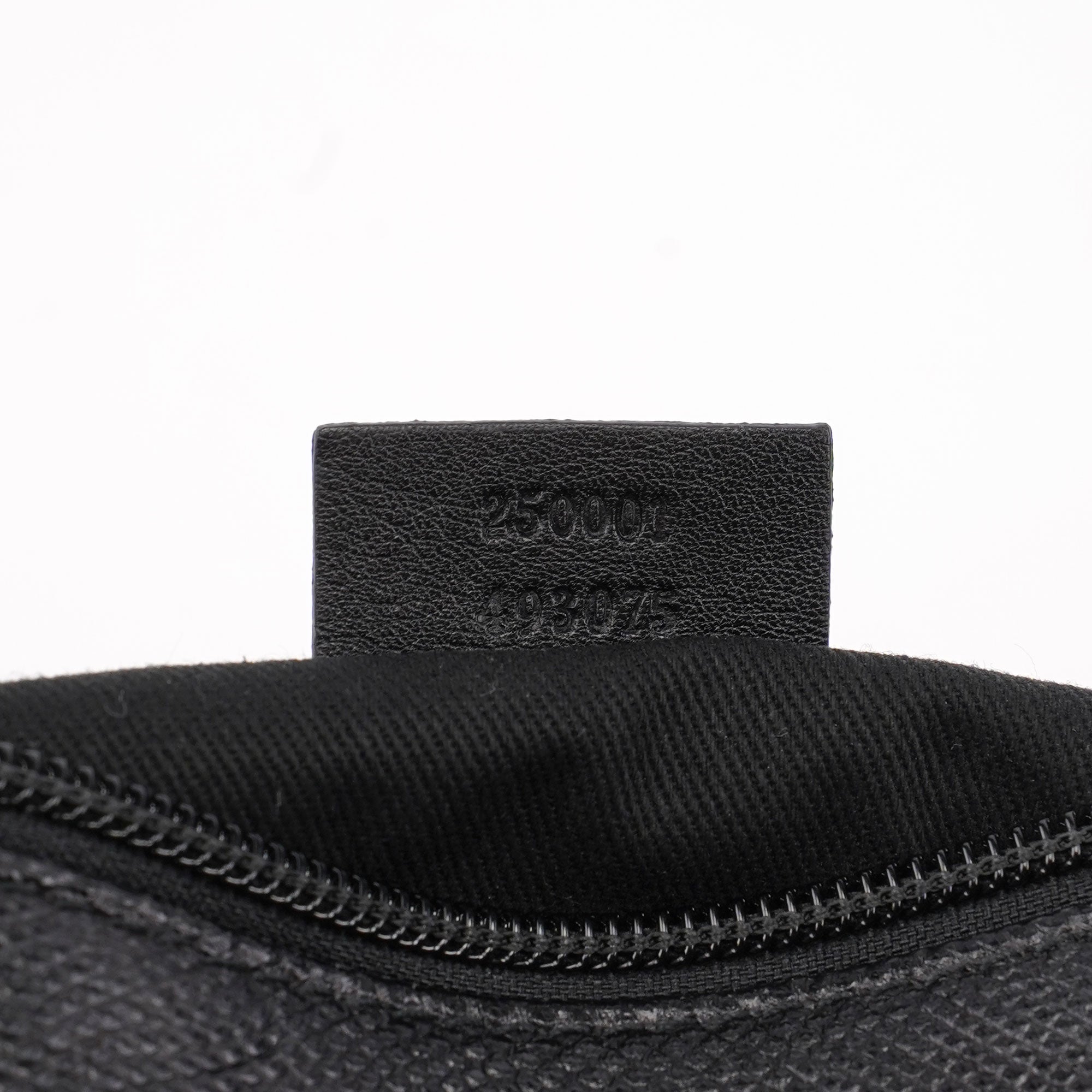 Gucci 250001 Black Lizard Embossed Boat Pochette