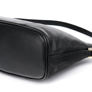 Gucci 250001 Black Lizard Embossed Leather Boat Pochette