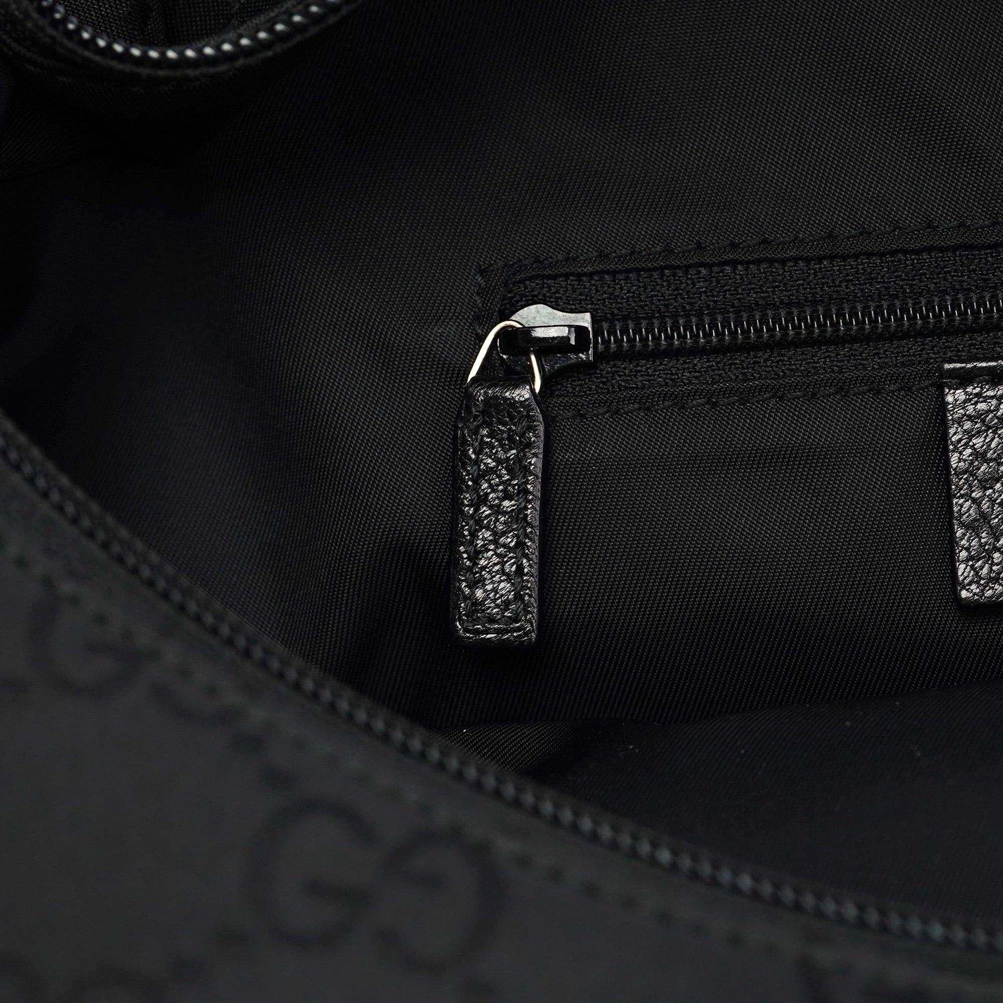 Gucci 257279 Sac hobo en toile GG noire