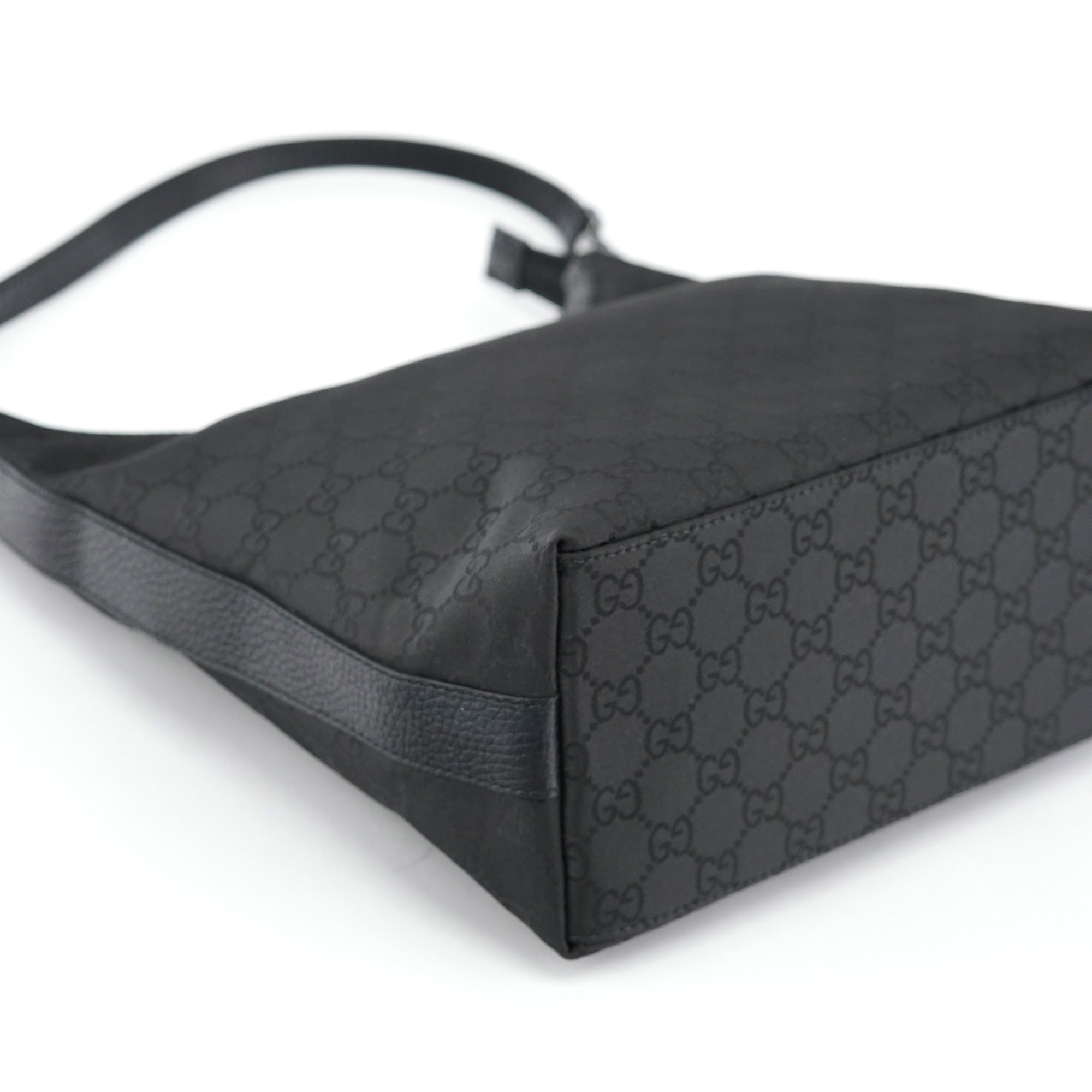 Gucci 28335 Black GG Shoulder Bag