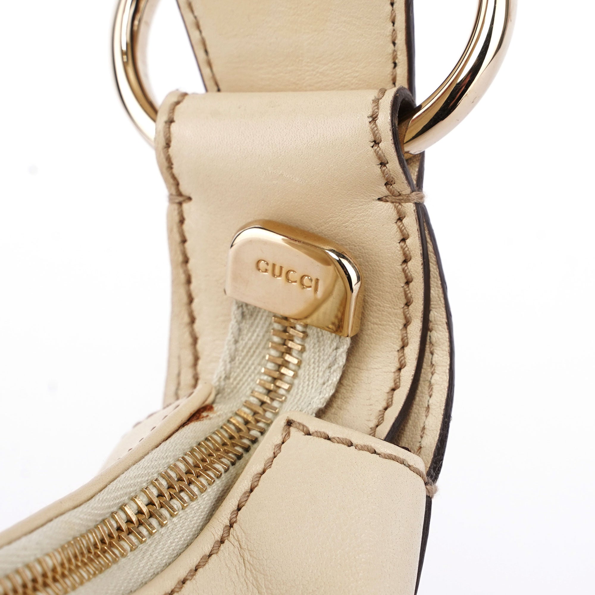Gucci 5316. Gucci Off-White Leather Horsebit Shoulder Bag
