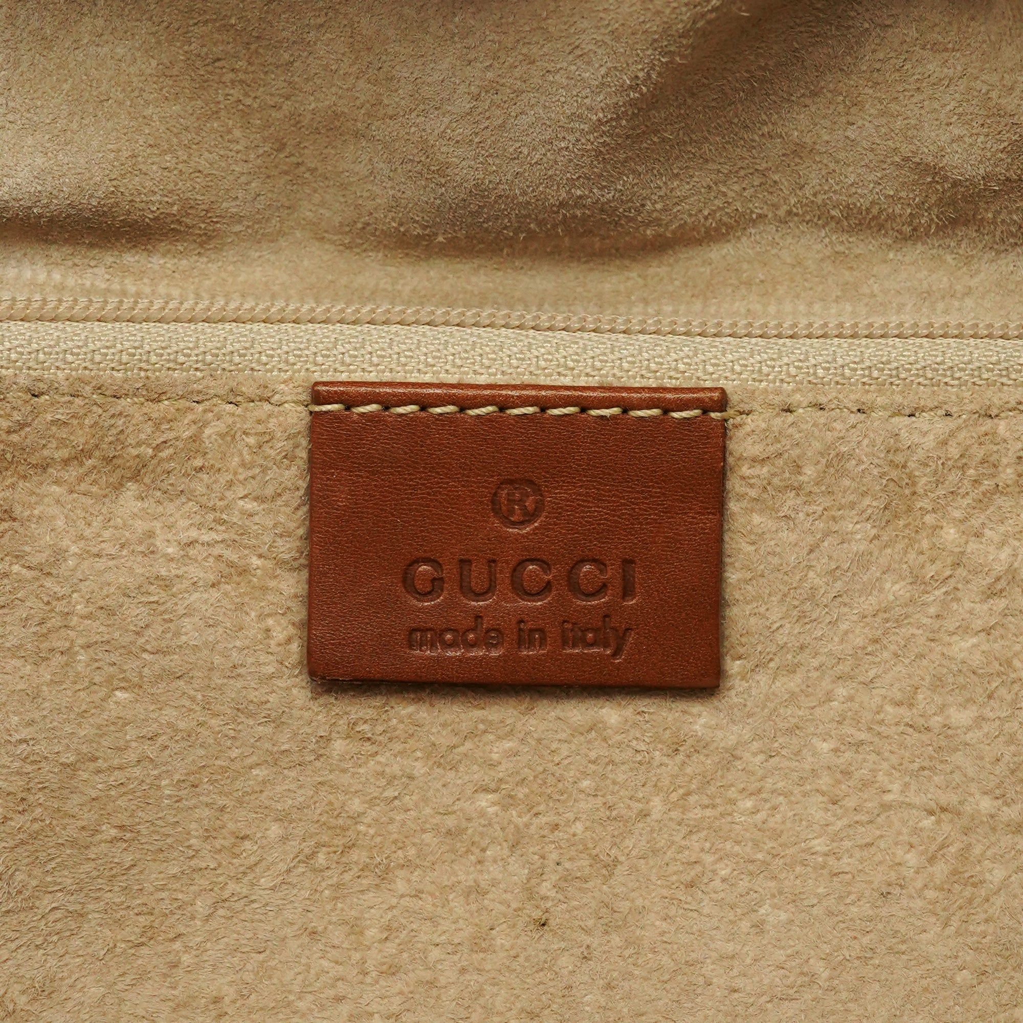 Gucci 76554 Sac à main froncé en daim beige
