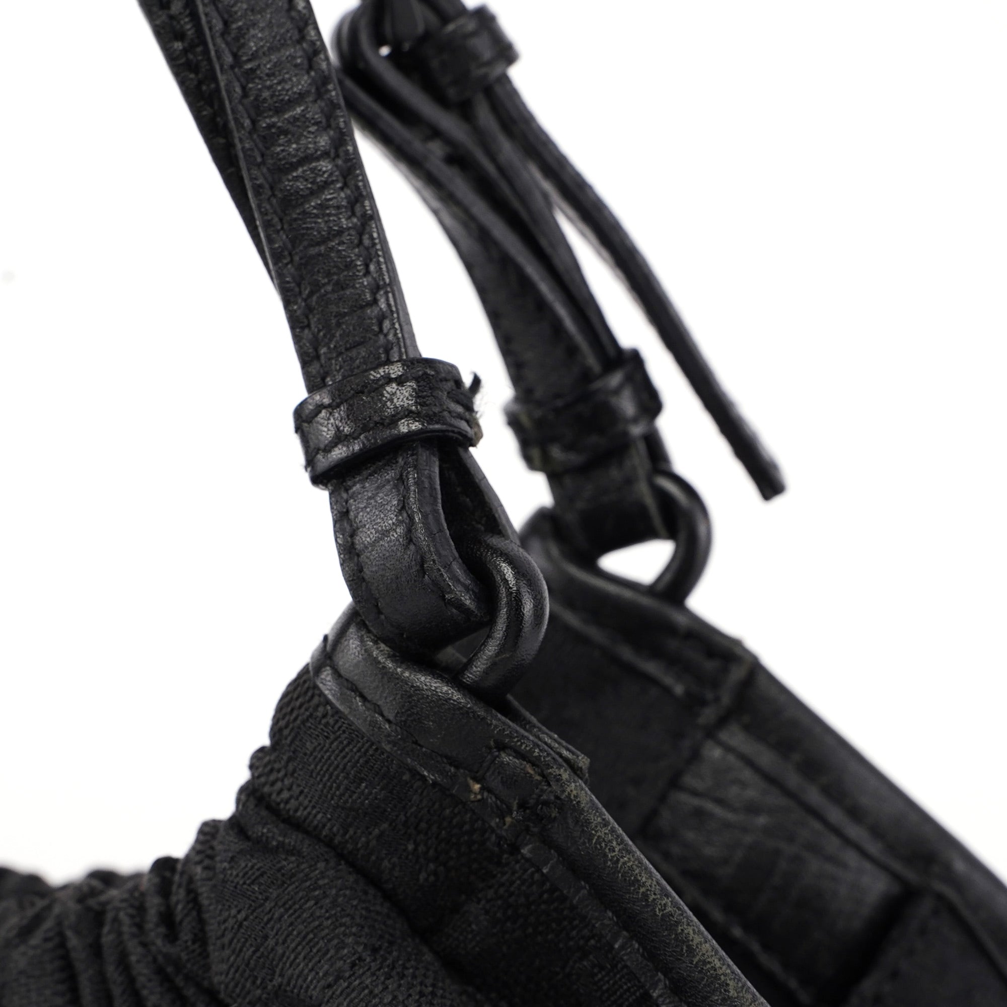 Gucci 76554 Henkeltasche aus schwarzem GG Canvas