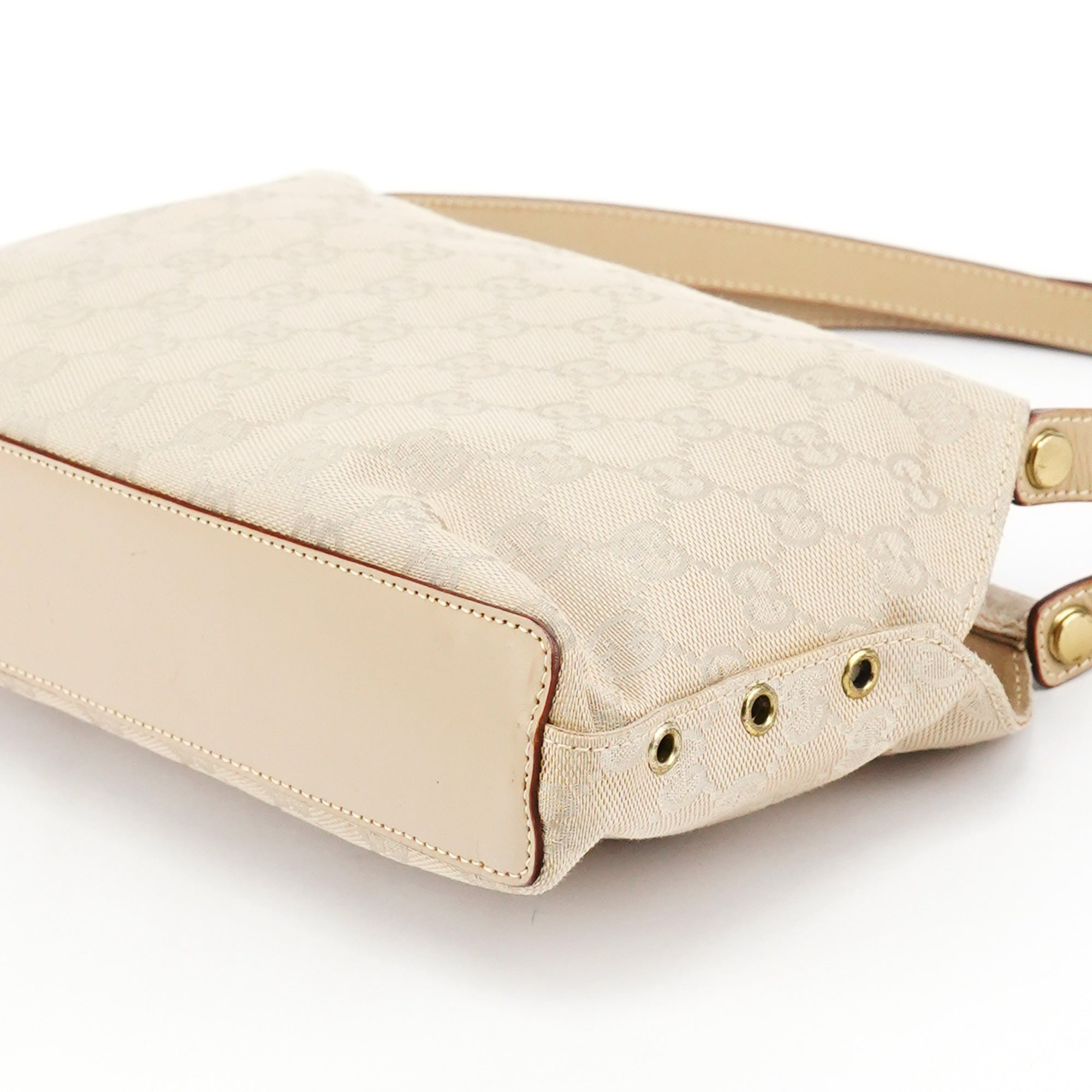 Gucci 92710 Beige GG Canvas Leather Shoulder Bag