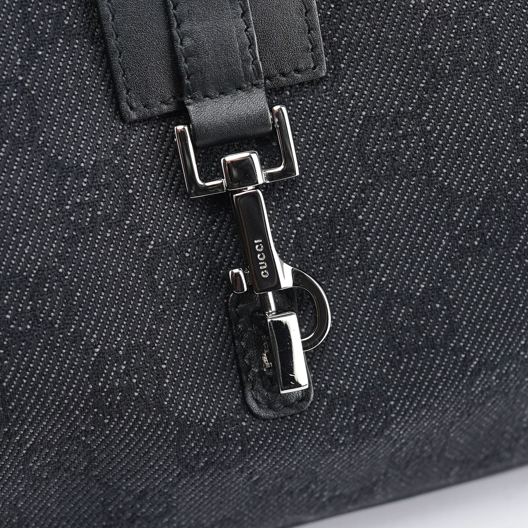 Gucci Sac porté épaule Jackie en denim GG anthracite