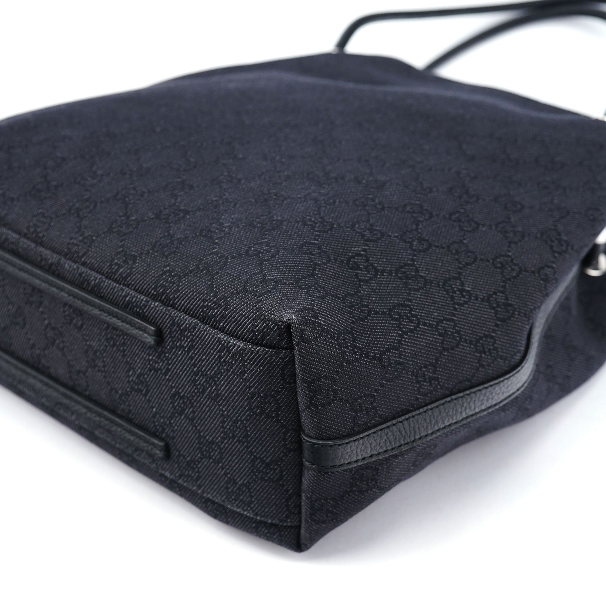 Gucci Sac cabas en denim GG anthracite