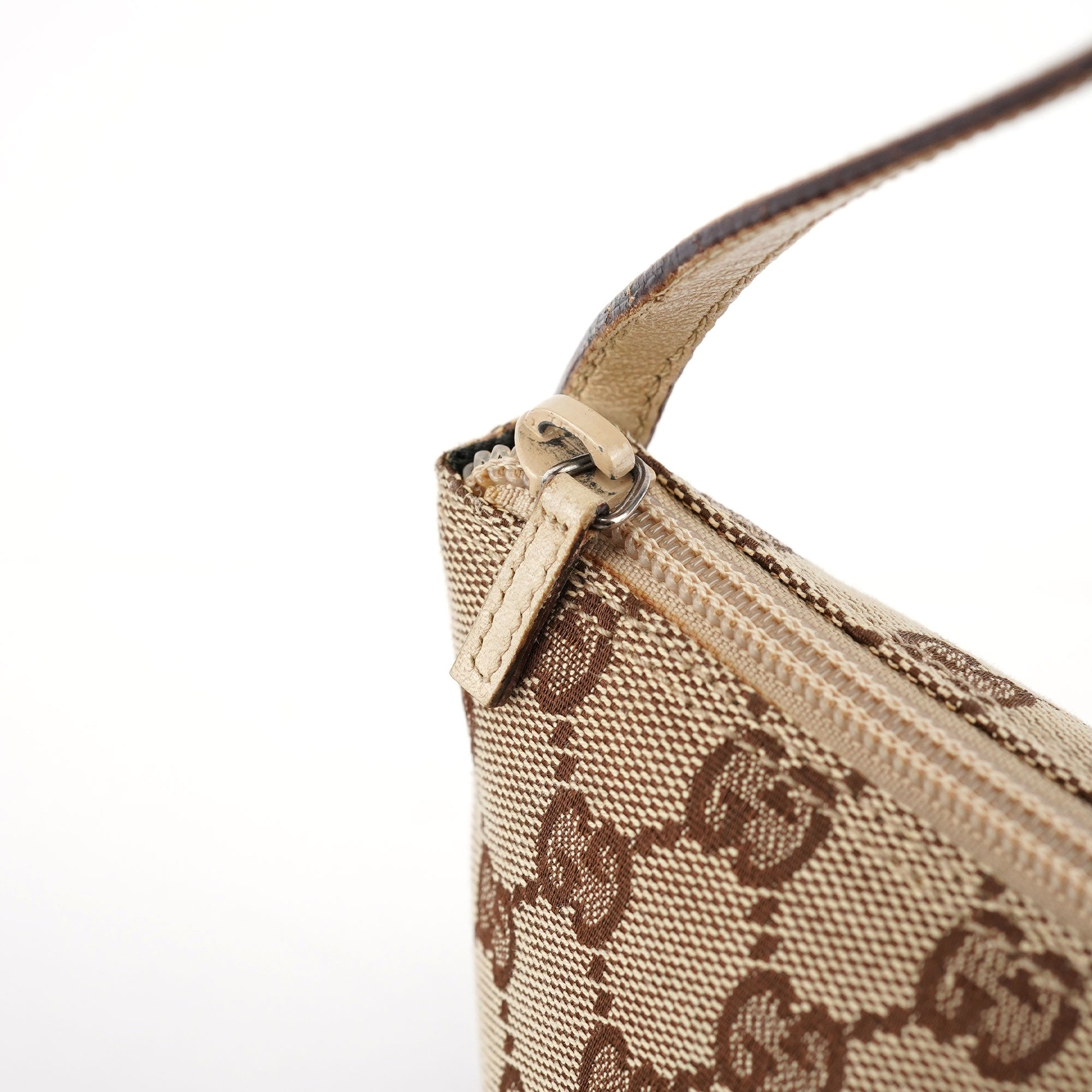 Gucci Beige GG Boat Pochette
