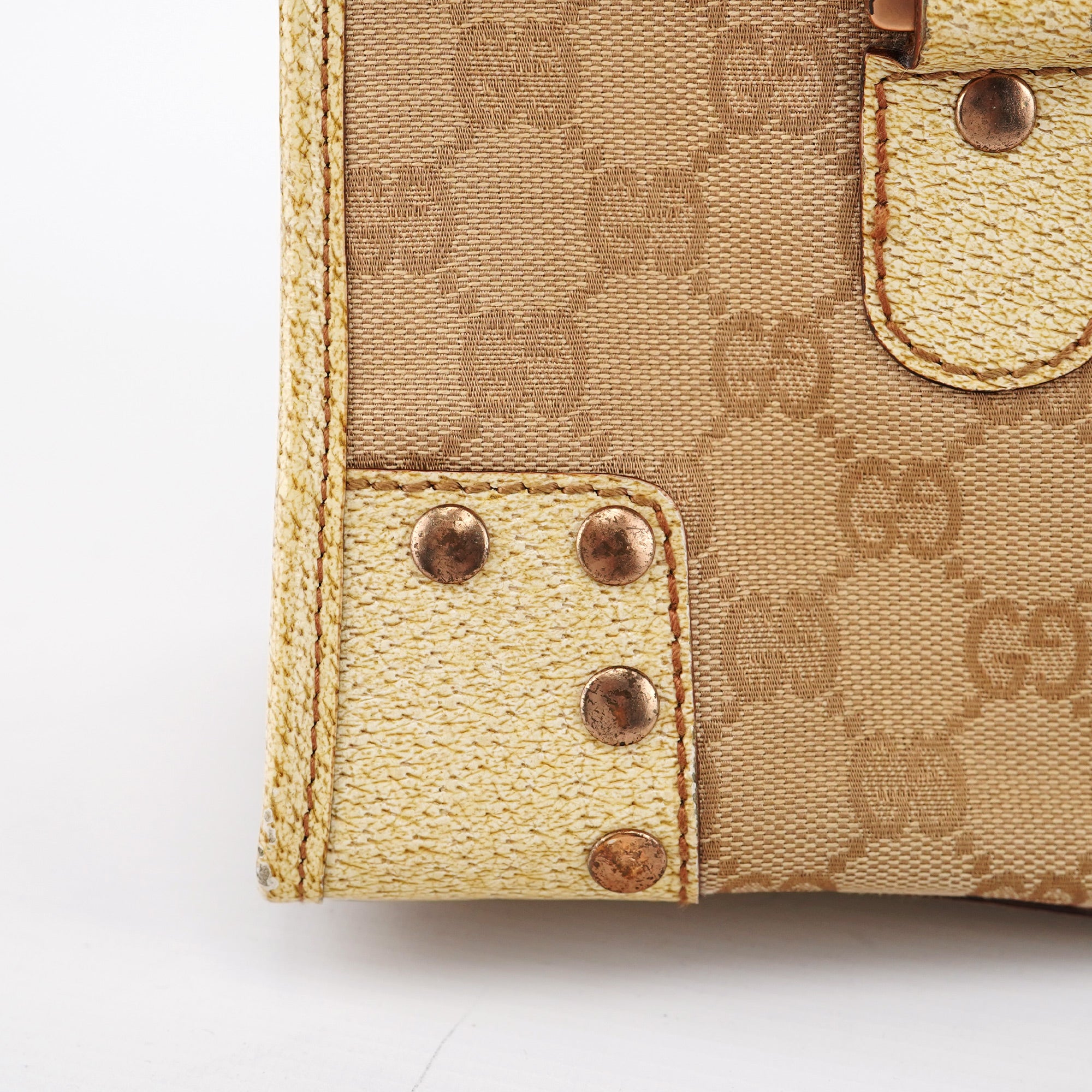 Gucci Sac cabas à fermoir tournant en toile GG beige