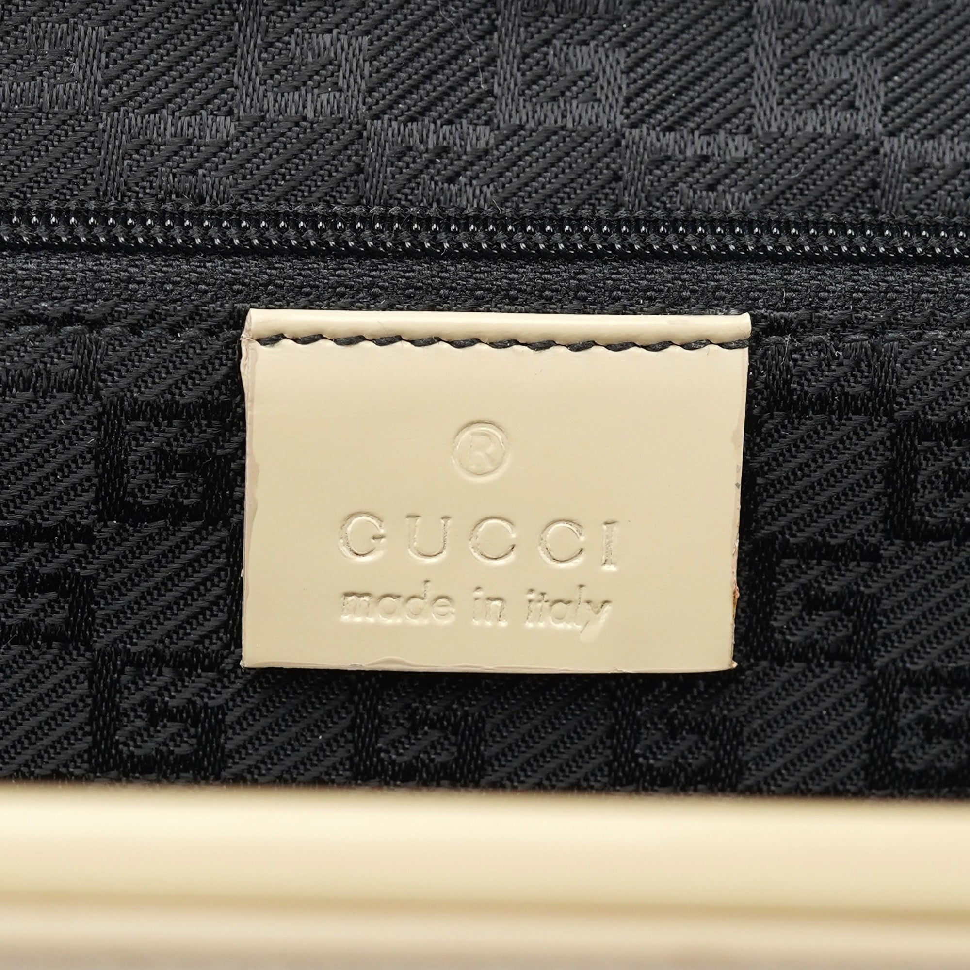 Gucci Beige Patent Leather Clutch Handbag