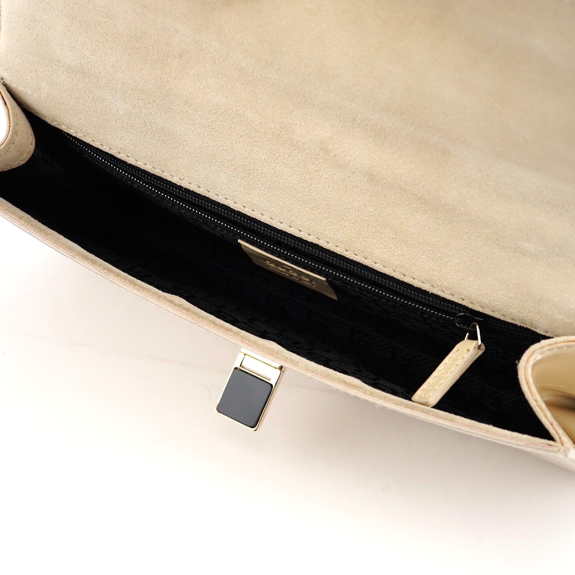 Gucci Beige Patent Leather Shoulder Bag