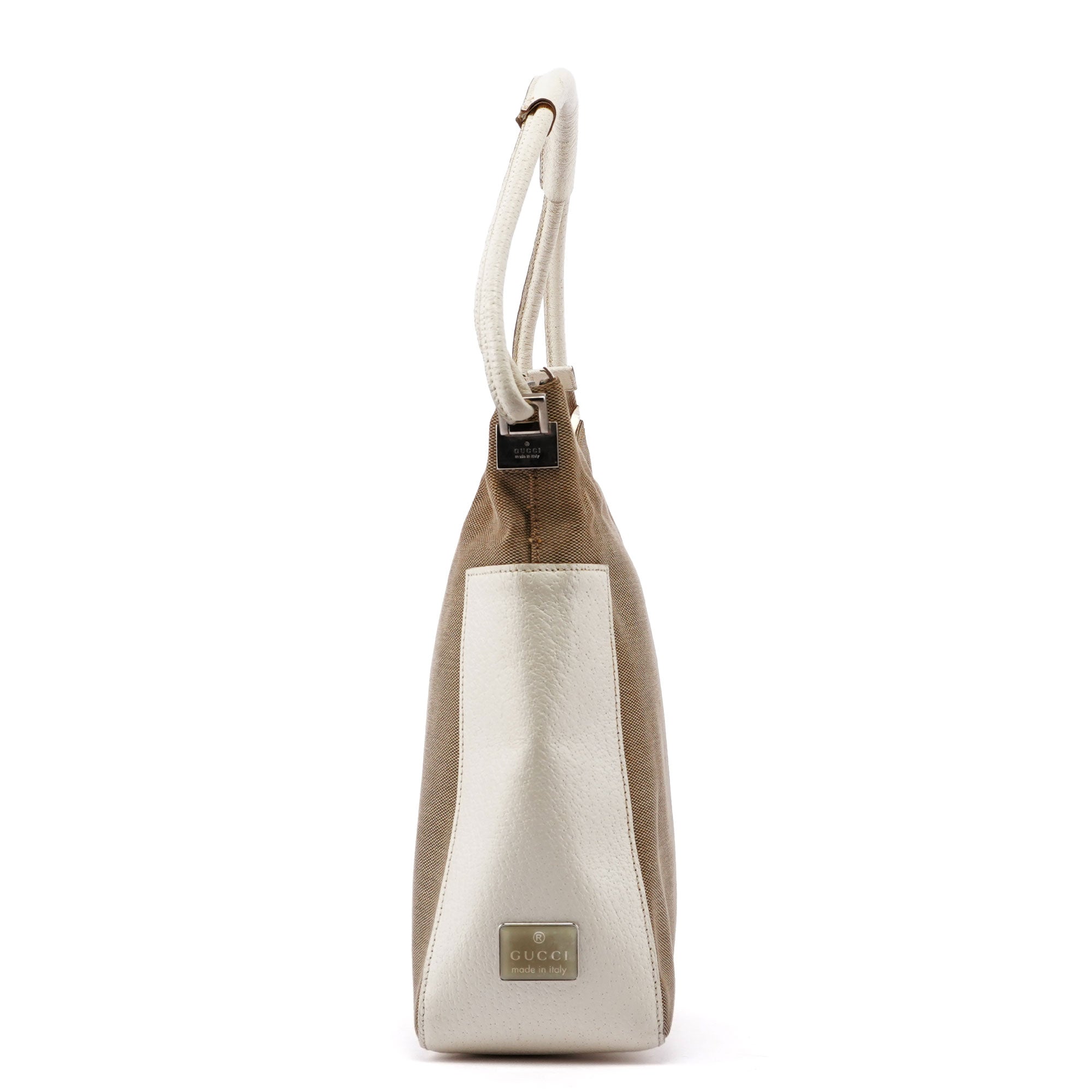 Gucci Schultertasche aus Canvas in Beige und Weiß