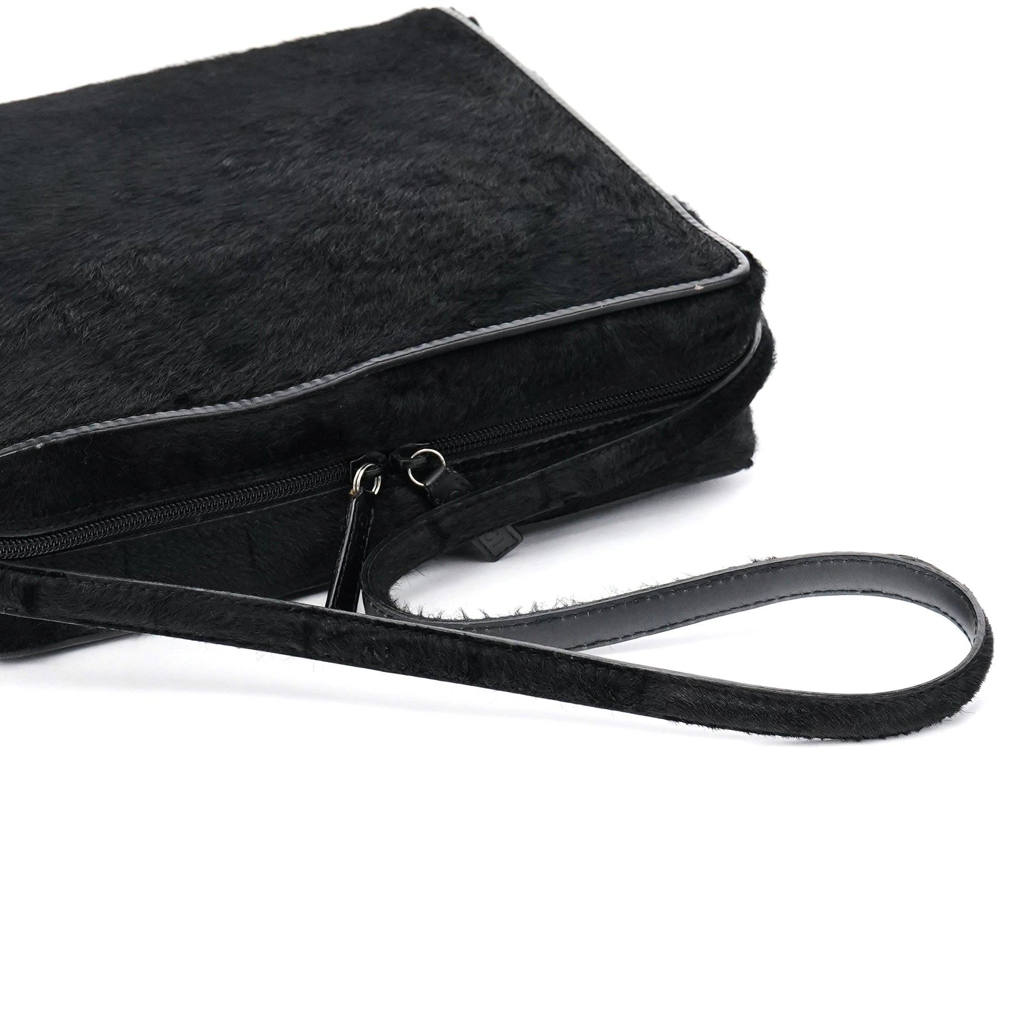 Gucci Schultertasche aus schwarzem Kalbsfell