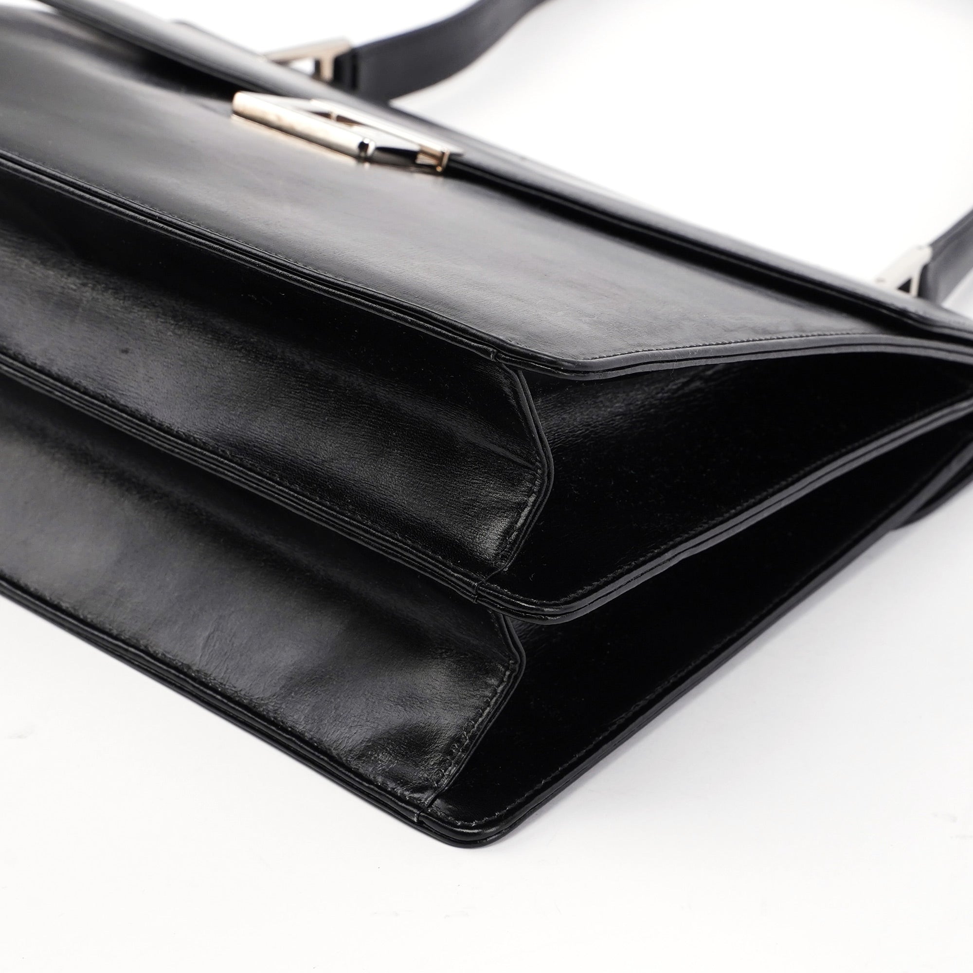 Gucci Sac porté épaule Square G en cuir de veau noir