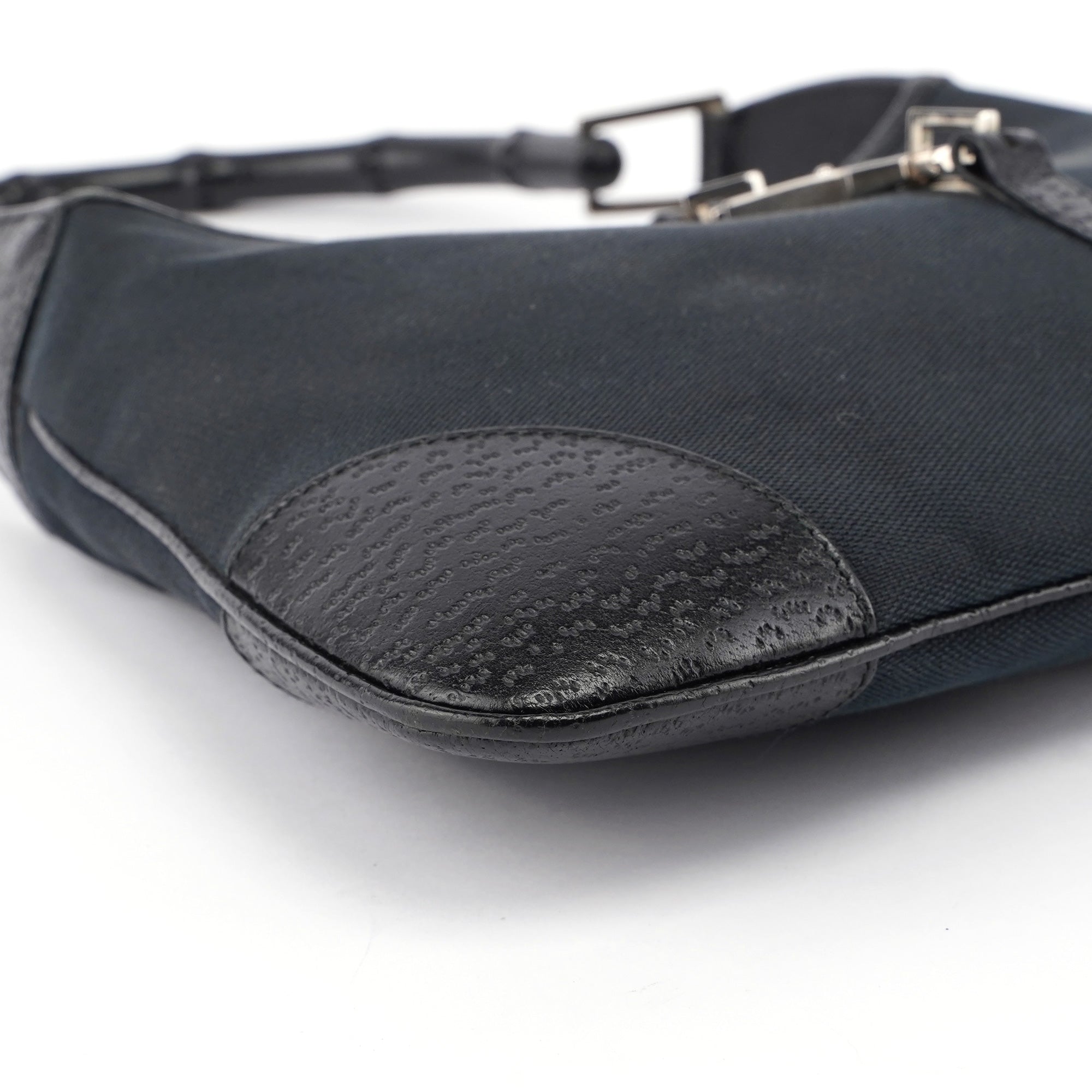Gucci Jackie Bamboo Schultertasche aus schwarzem Canvas