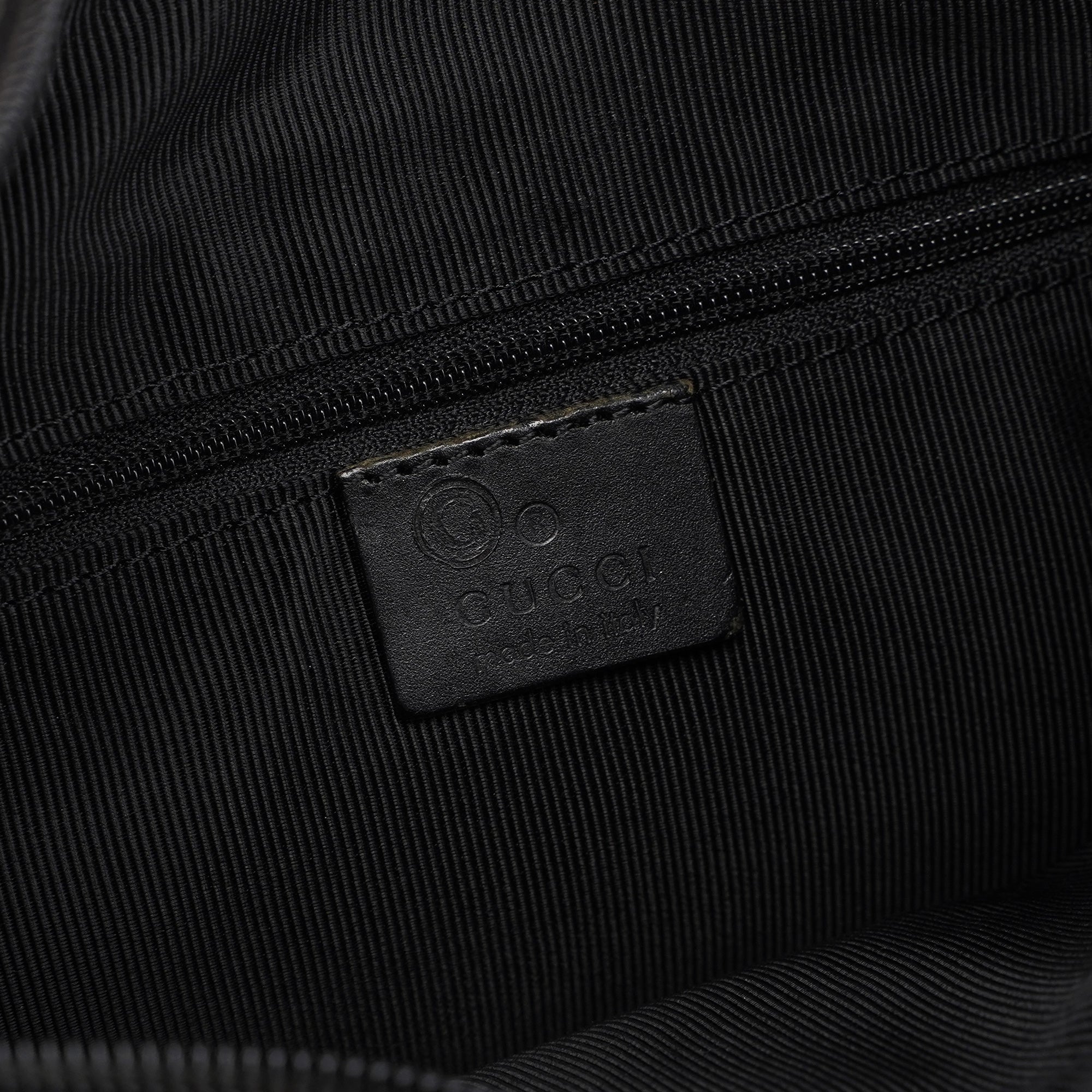 Gucci Bamboo Schultertasche aus schwarzem Canvas