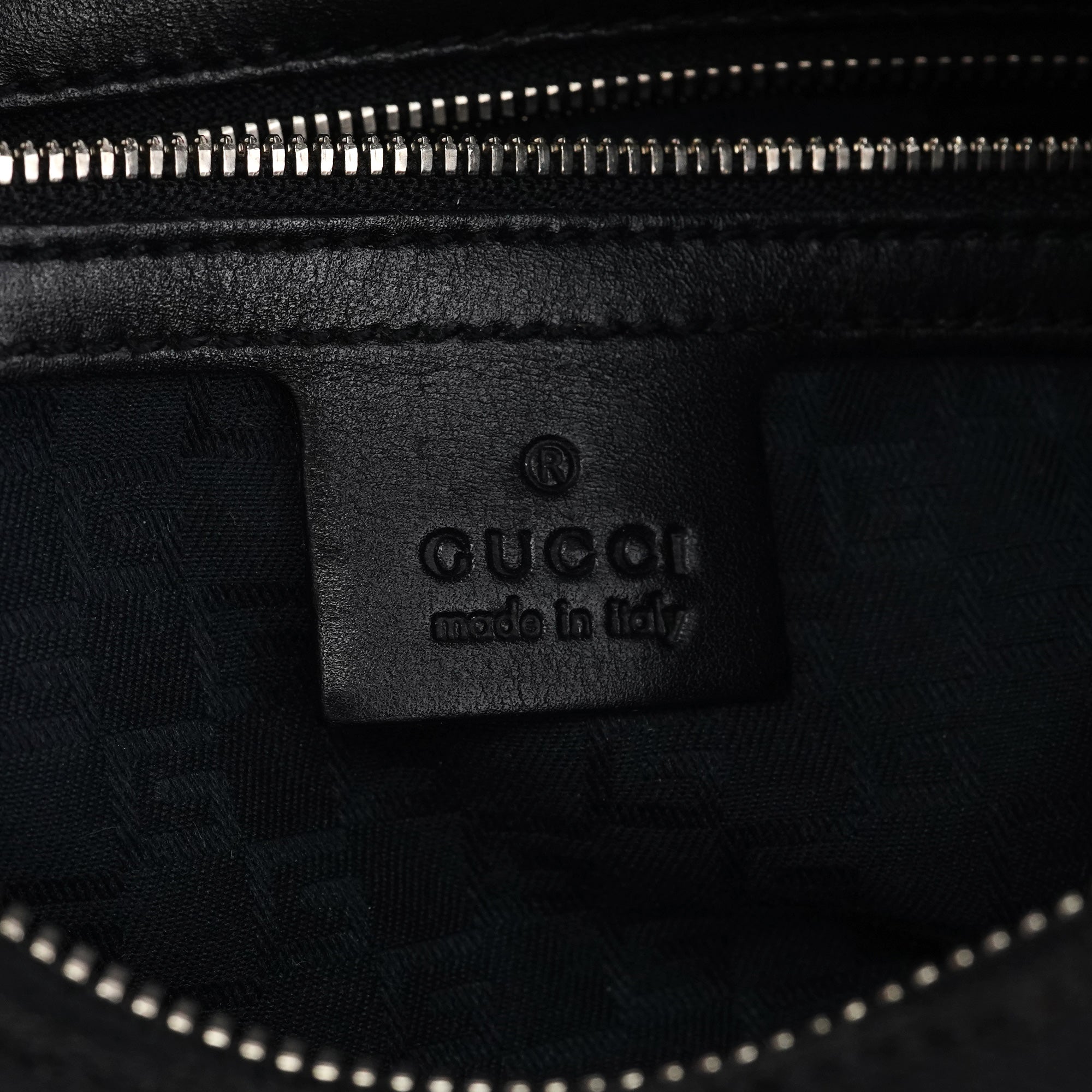 Gucci Sac porté épaule logo GG en toile noire