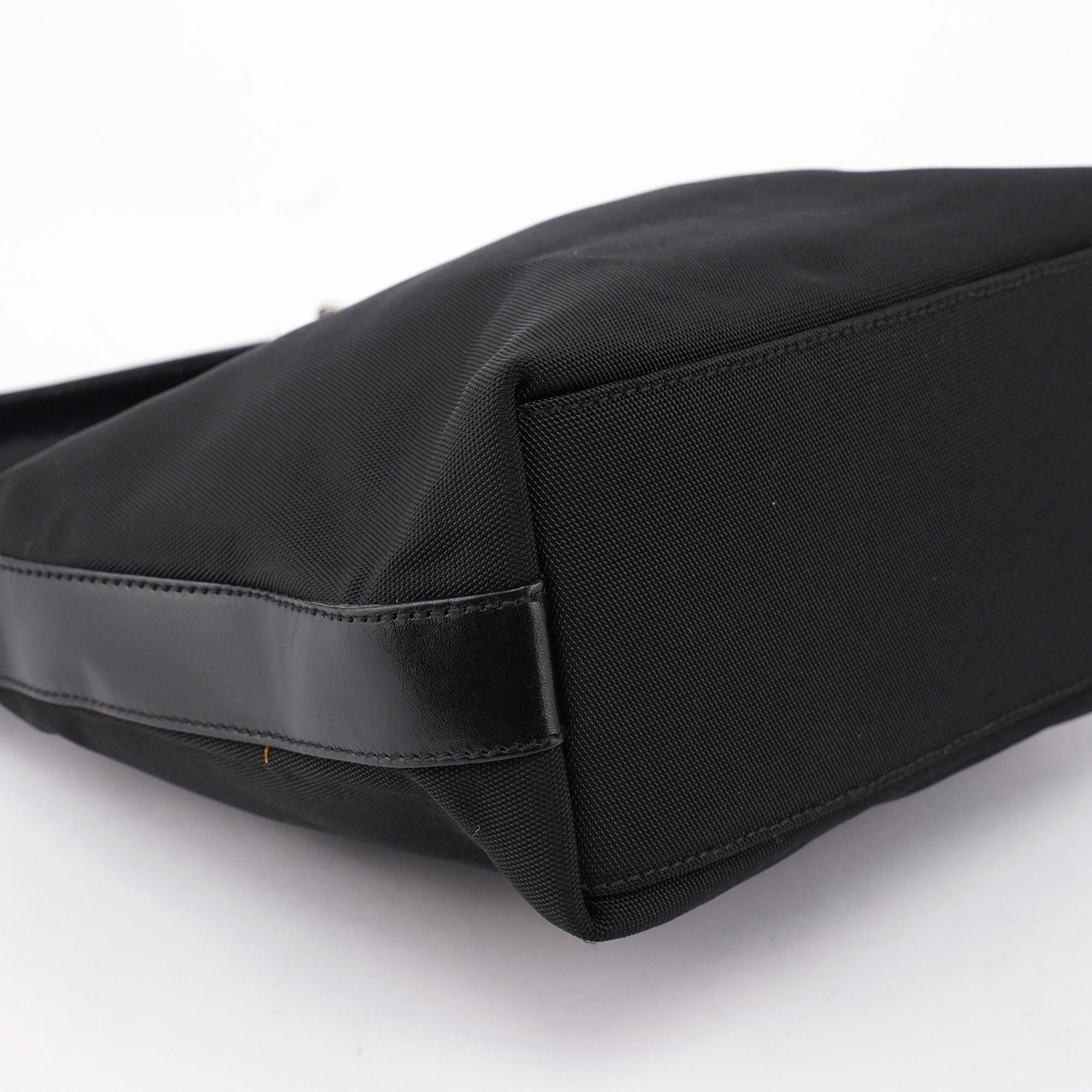 Gucci Sac hobo en toile noire