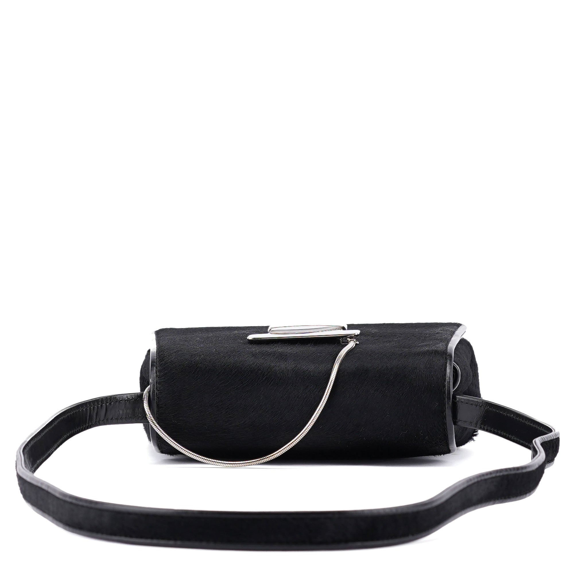 Gucci Schultertasche aus schwarzem Fell