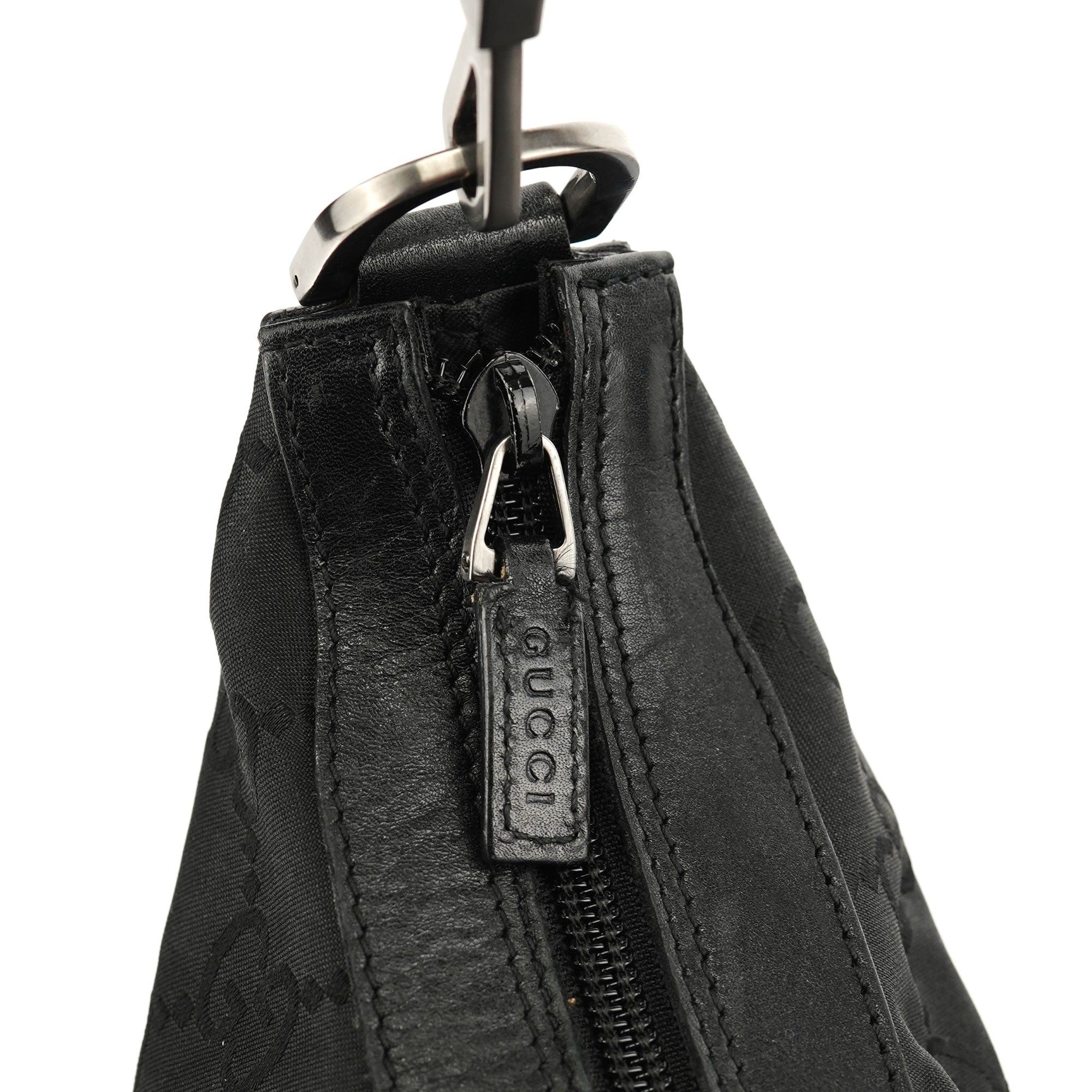 Gucci 000 0531 Sac porté épaule Bamboo en toile GG noire