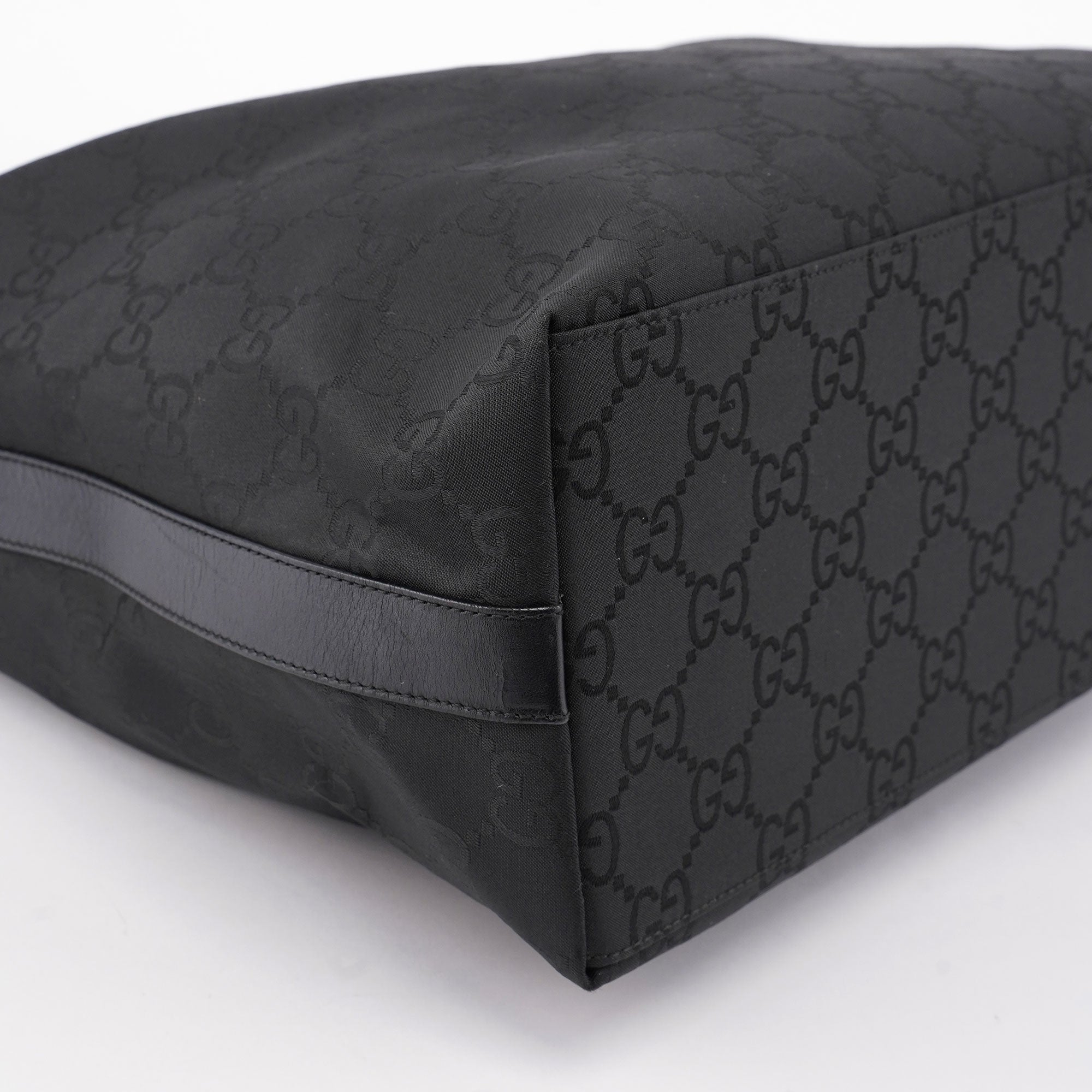 Gucci Sac hobo GG en toile GG noire