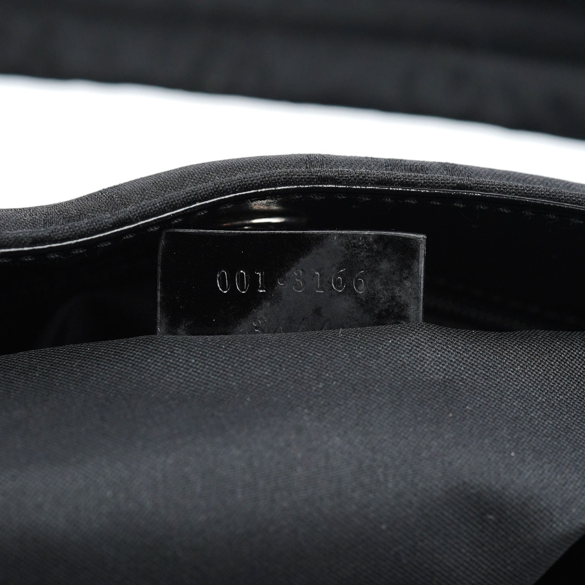 Gucci 001 3166 Sac hobo en nylon GG noir