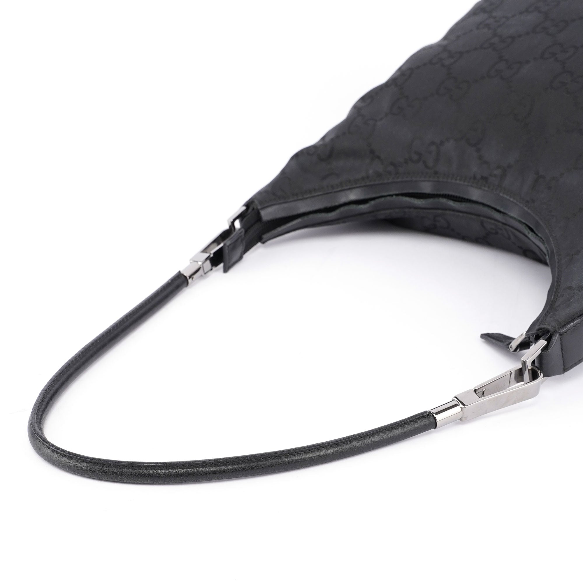 Gucci Sac porté épaule en toile GG noire