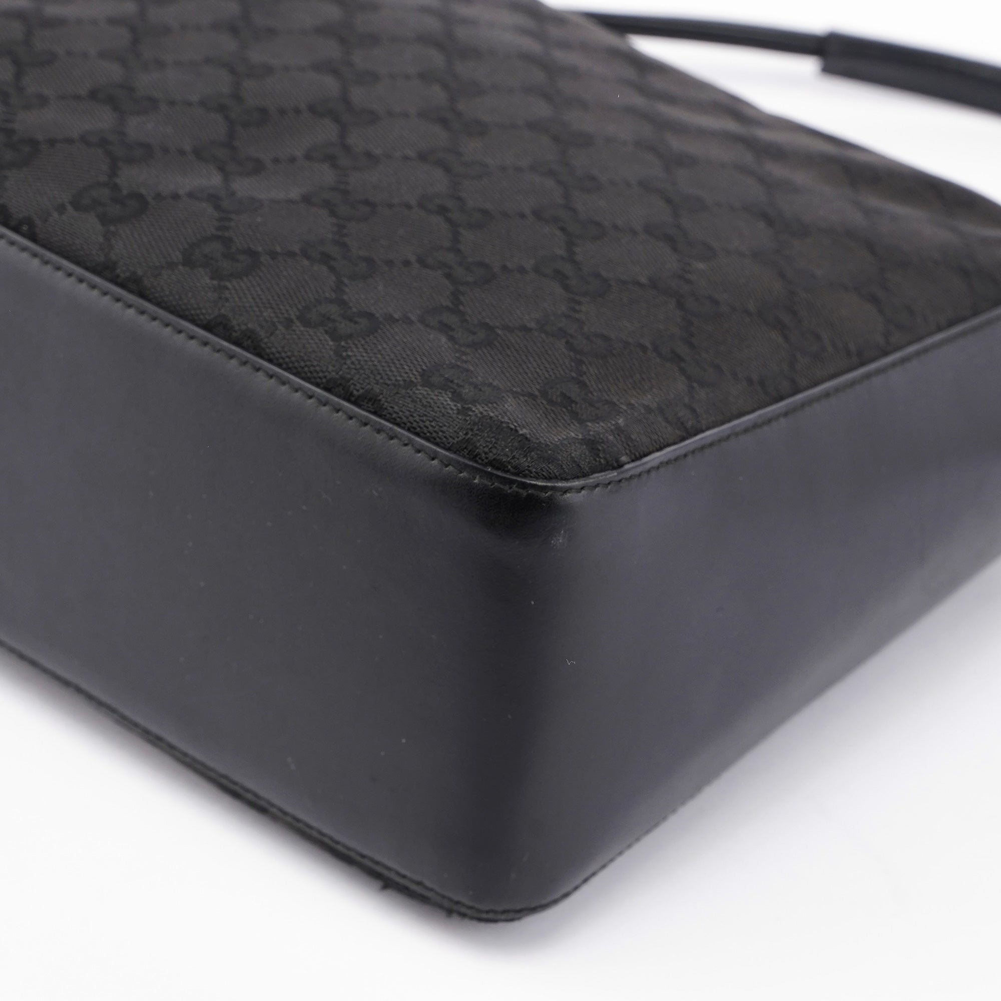 Gucci Sac porté épaule GG noir