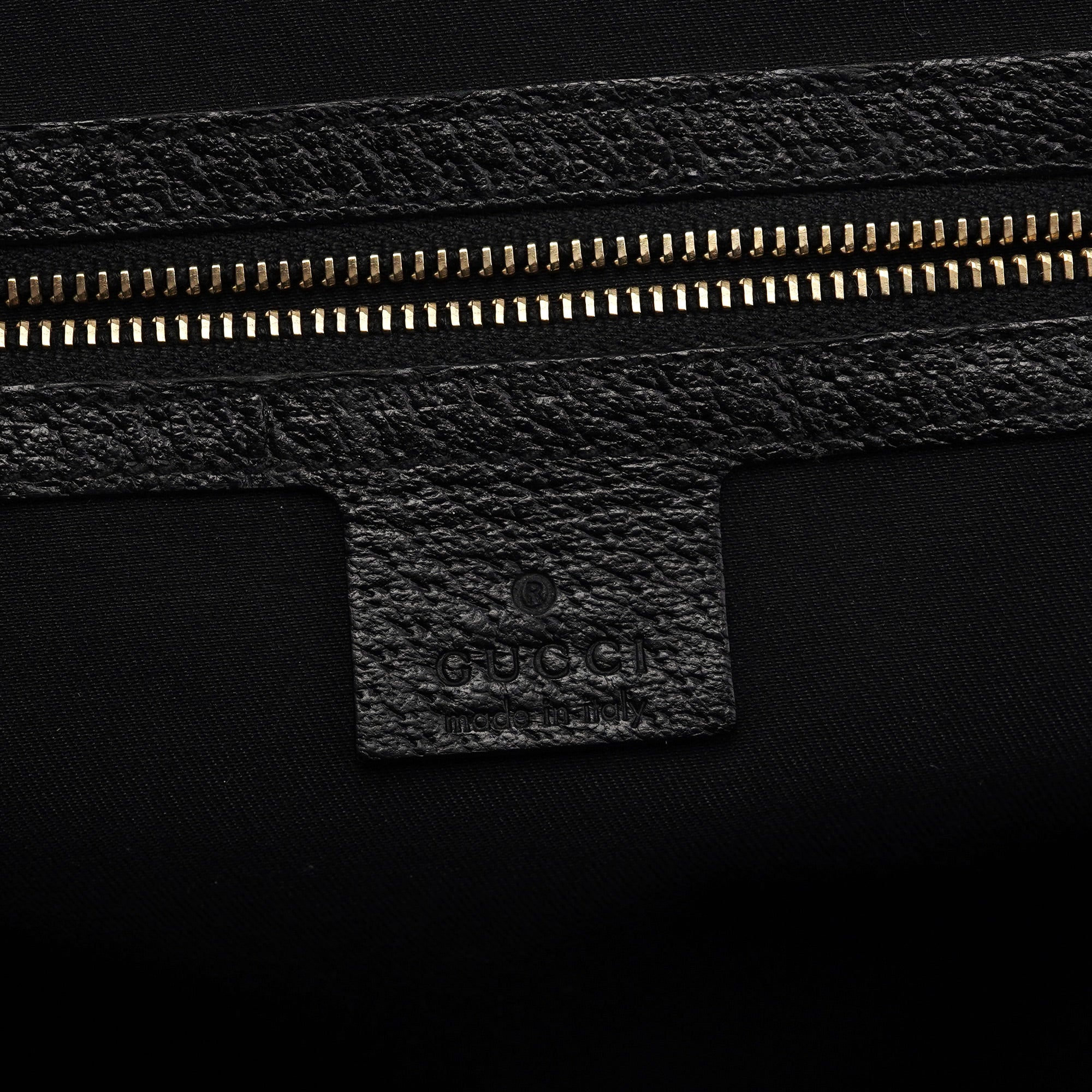 Gucci Sac cabas clouté en toile GG noire