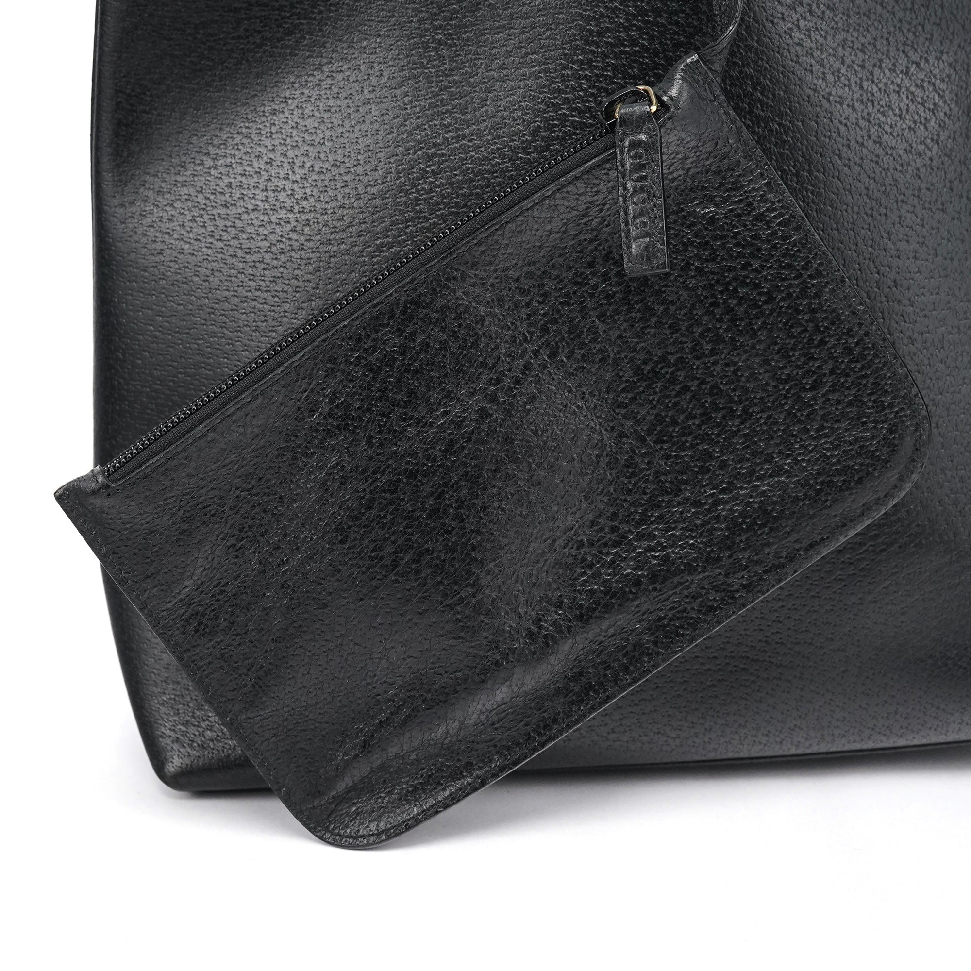 Gucci Bamboo Schultertasche aus schwarzem Leder