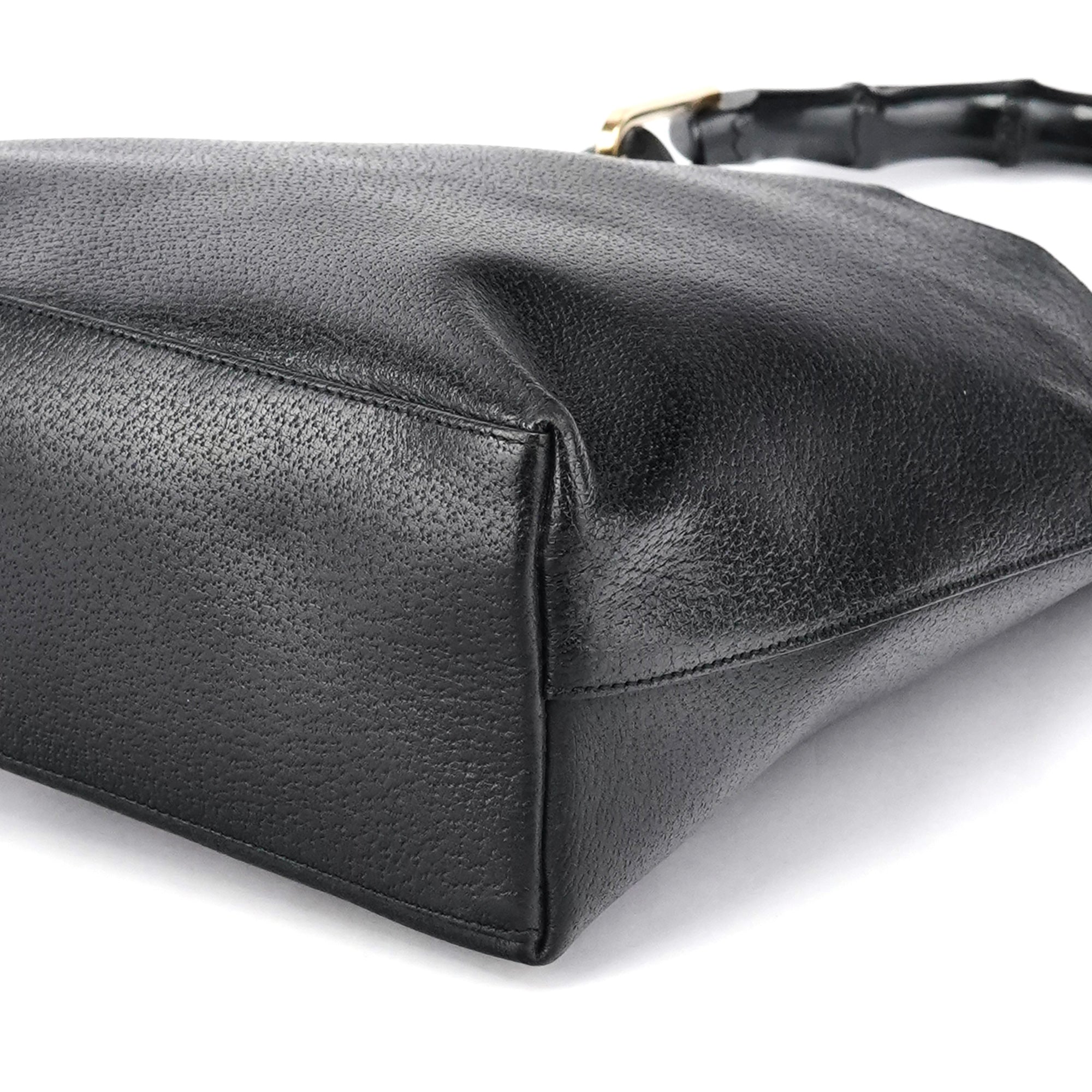 Gucci Bamboo Schultertasche aus schwarzem Leder